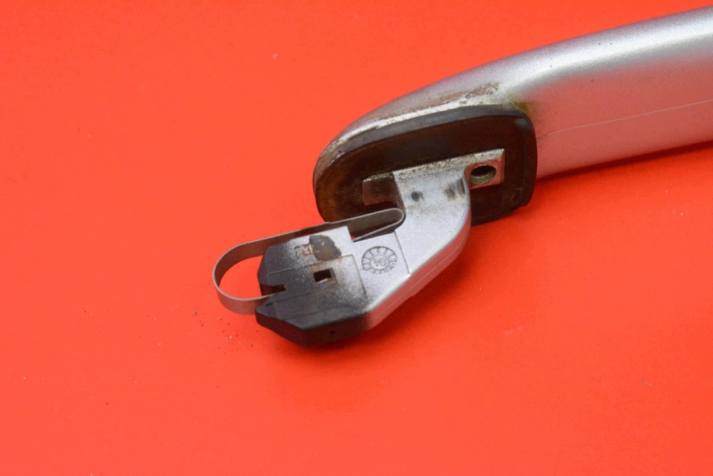 handle left front front SREBRNA SEAT ALHAMBRA 1 and LIFT 00-10