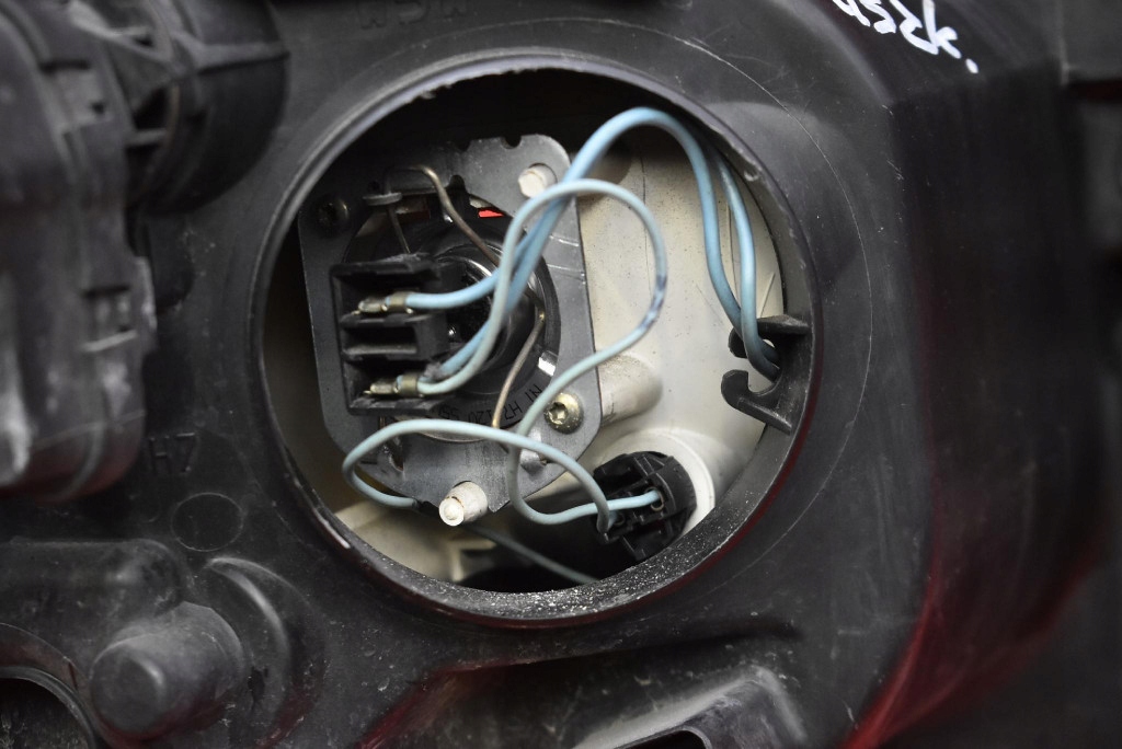 REFLEKTOR left light front EU 820459824 RENAULT CLIO 3 III 05-09