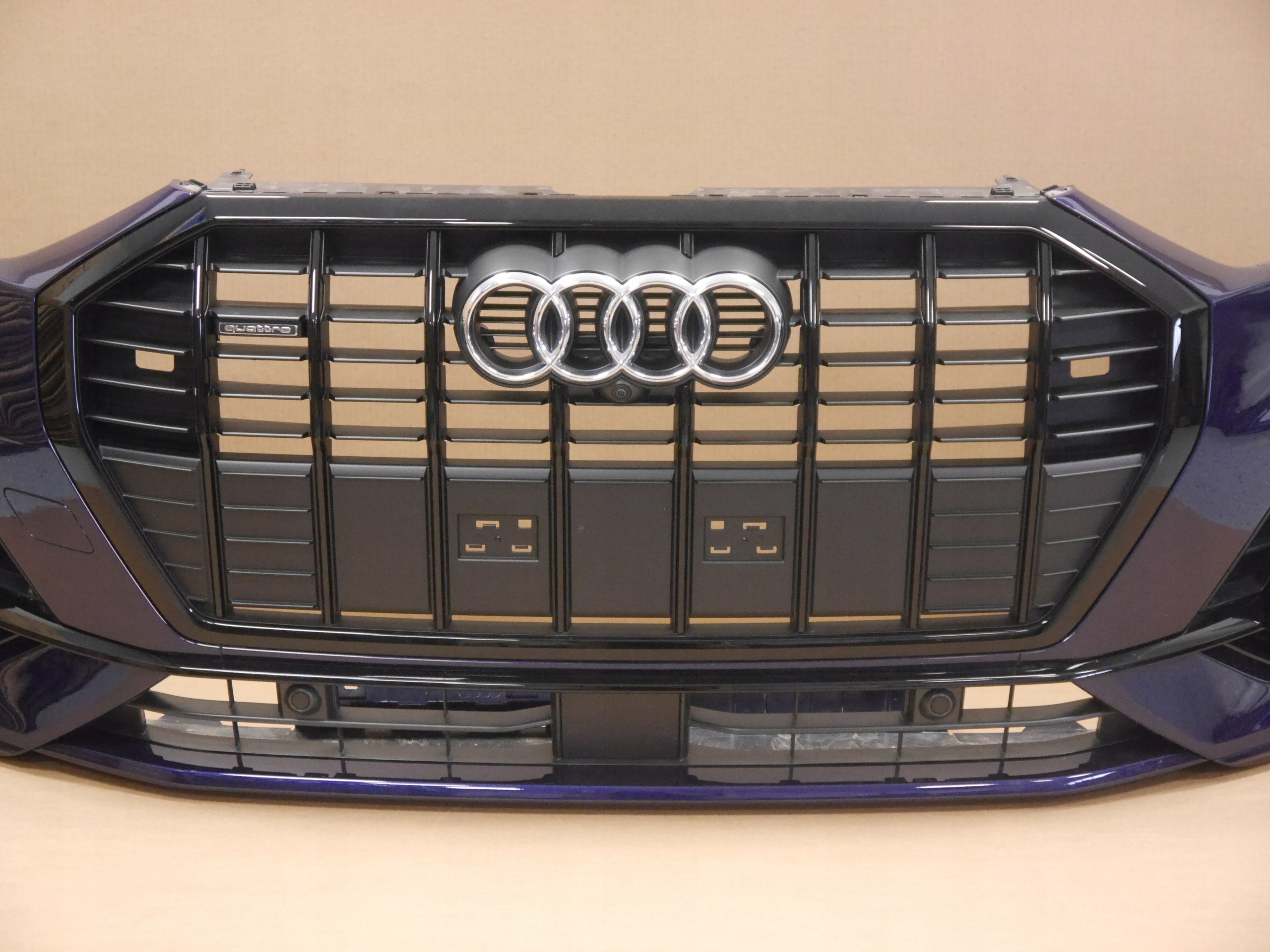 AUDI Q3 83A ZDERZAK PRZÓD 4xPDC LX5H S-LINE KAMERA Strona zabudowy przód