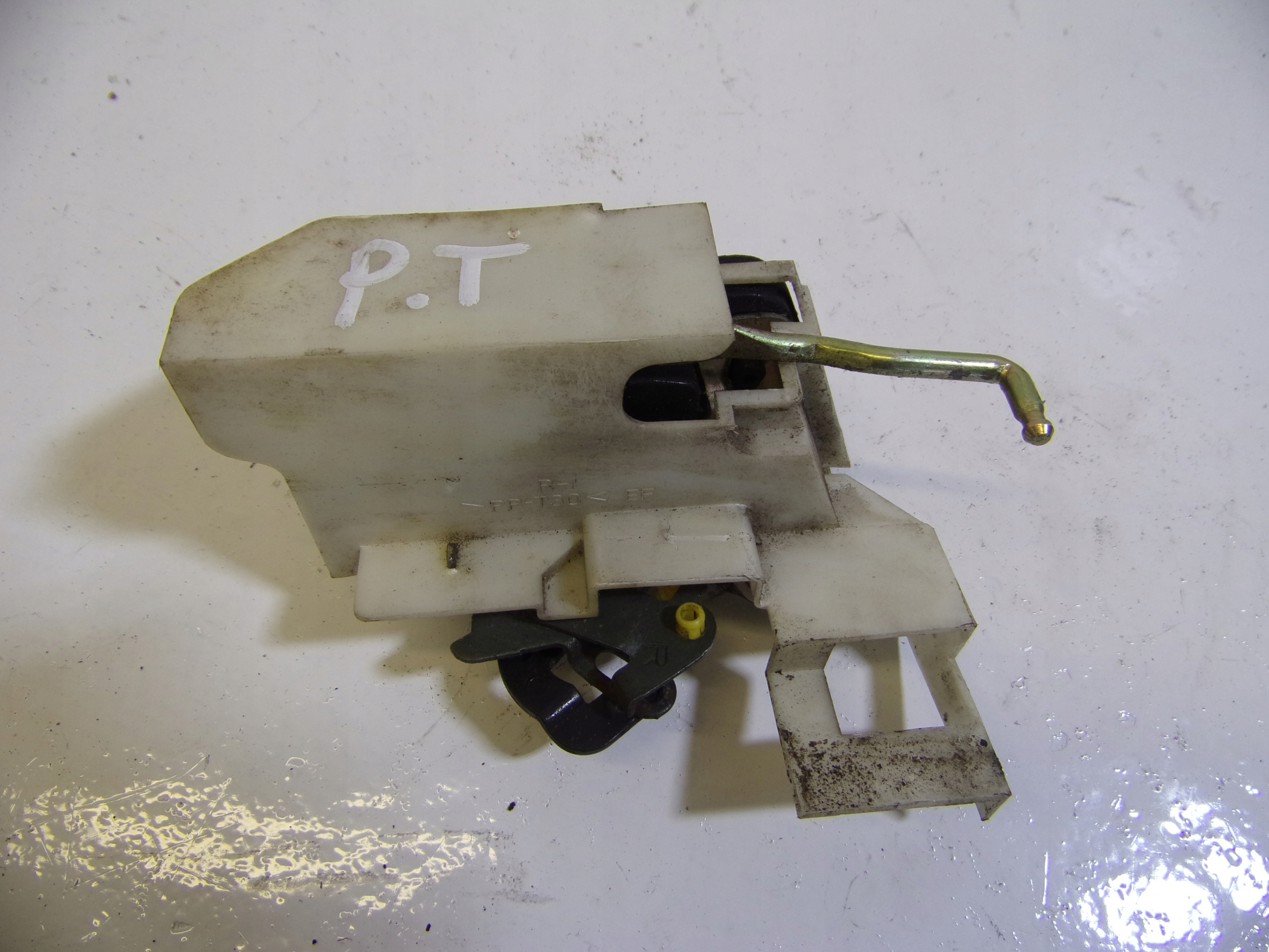 lock door right rear part rear KIA MAGNETIS