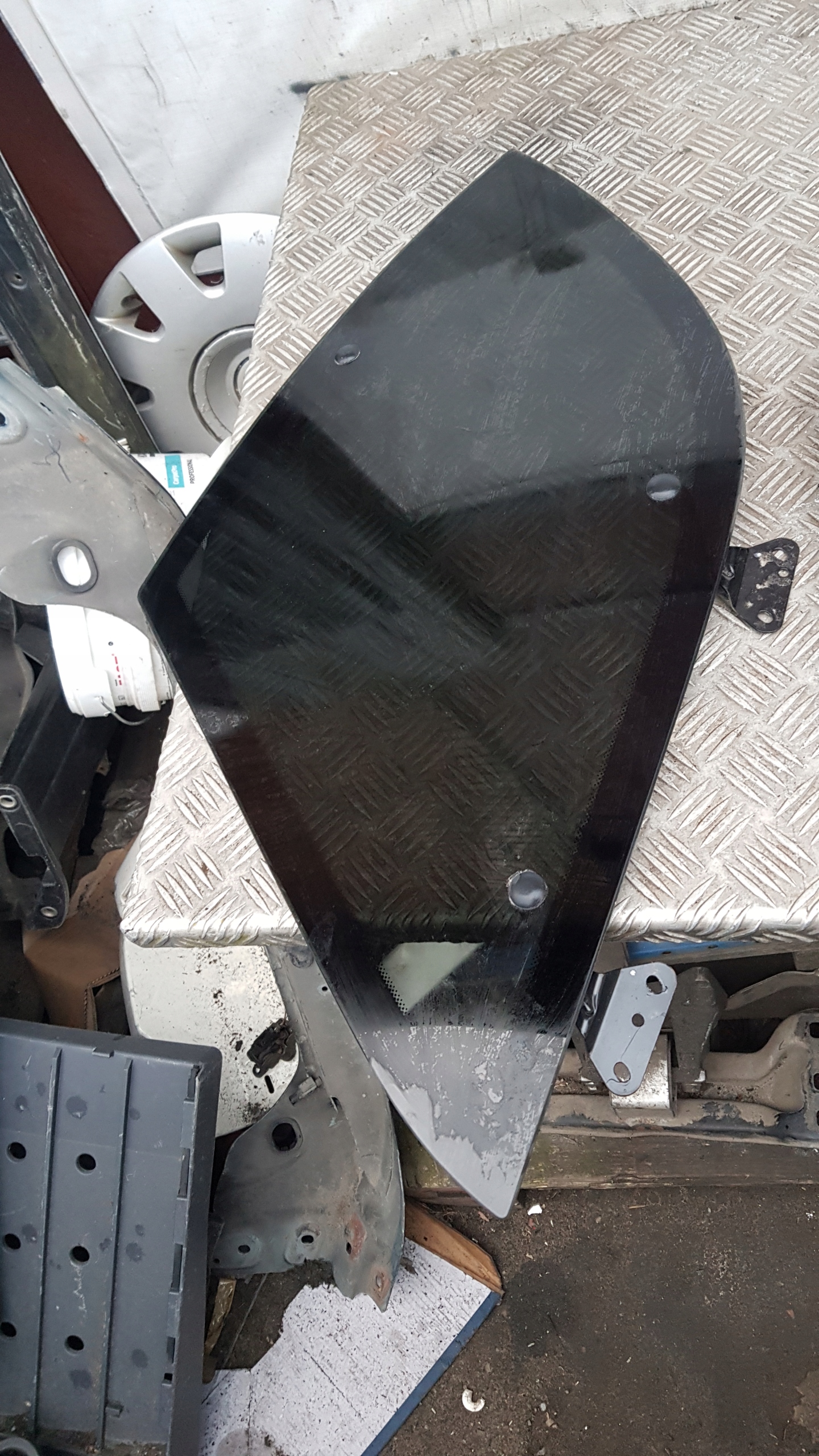 MERCEDES 163 ML window bodywork rear part opening left right