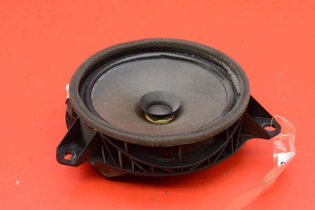 speaker right front 86160-02B80 TOYOTA COROLLA E21 LIFT 17-24