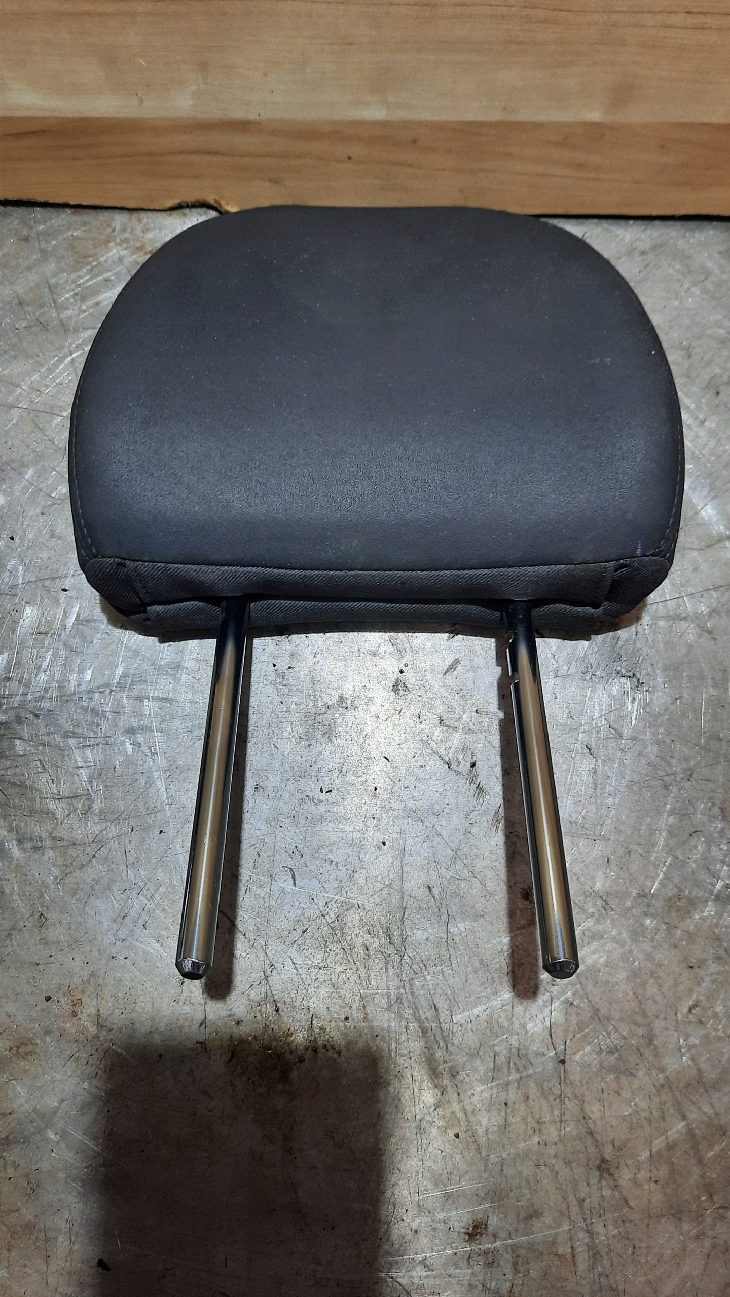 Подголовник VOLVO V50 S40 II 04-12R