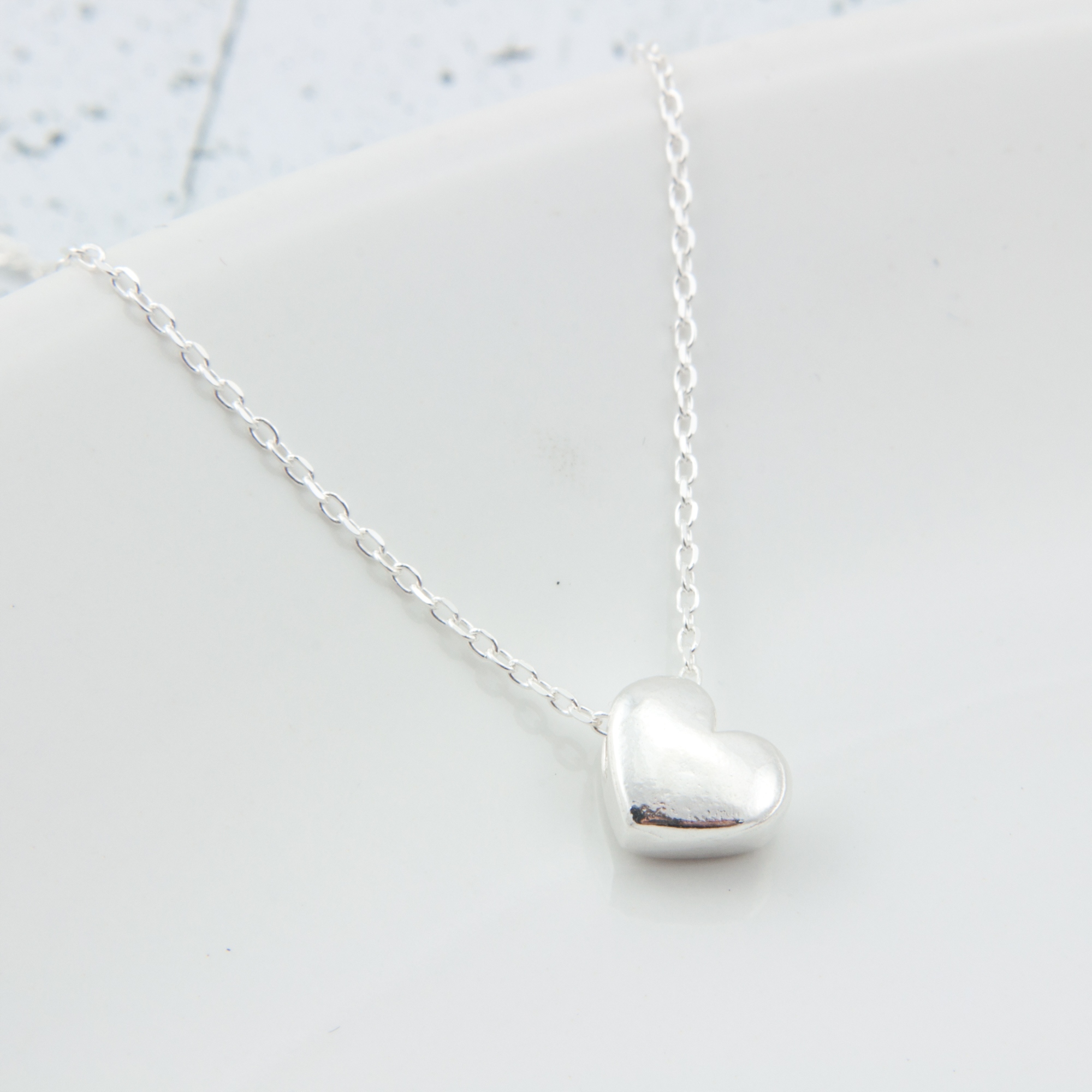 

Naszyjnik z sercem celebrytka serduszko