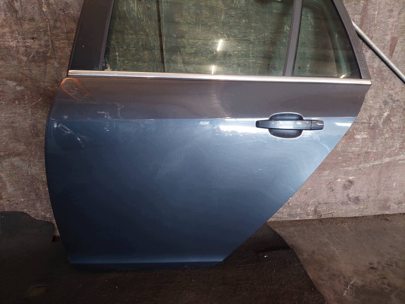 door complete left rear part OPEL INSIGNIA A Z168