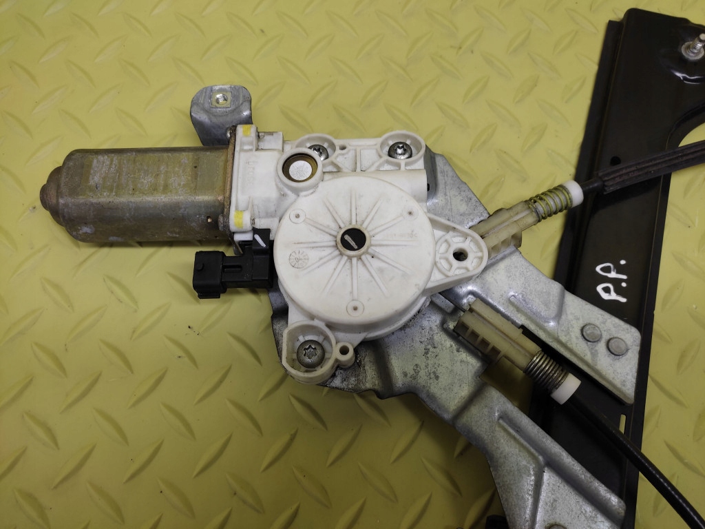 SAAB 9-3 II sedan window regulator right front