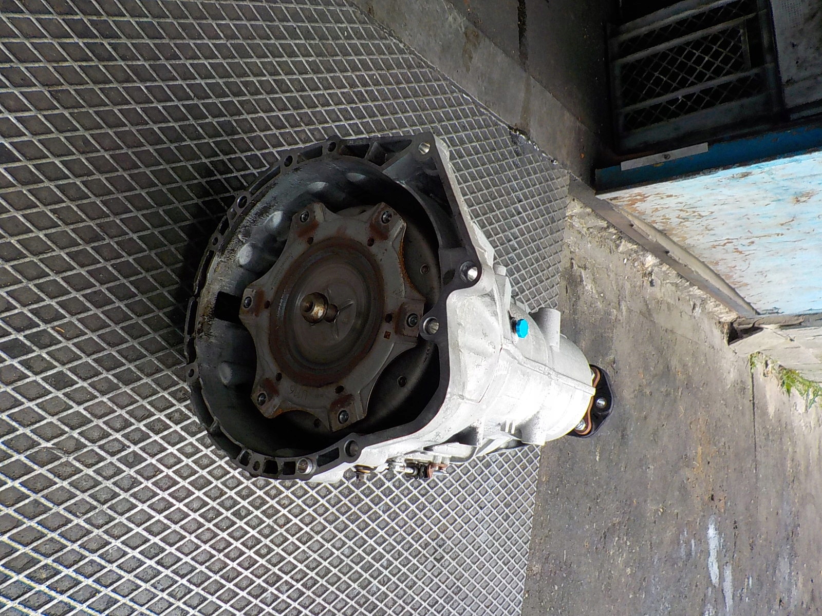 BMW 3 E90 2.0 B Getriebe 6HP21 7592522