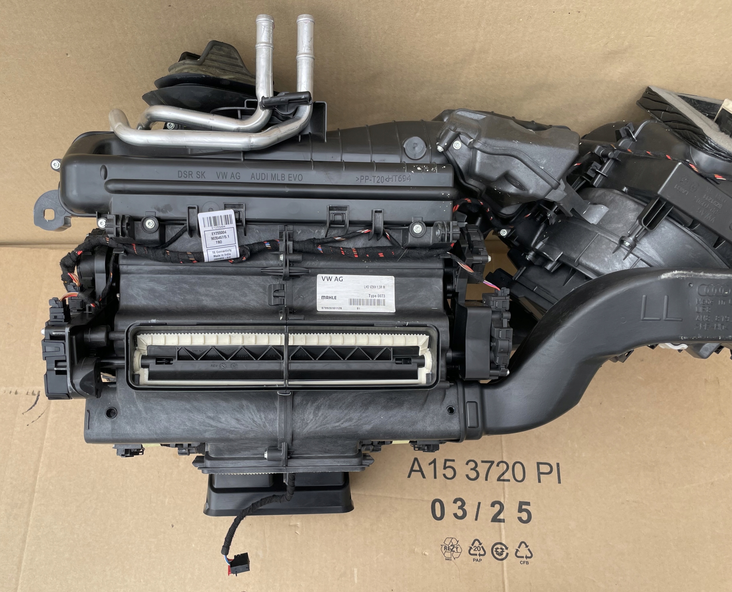 ohřívač AUDI Q7 Q8 4N1820001N originál IDEAL