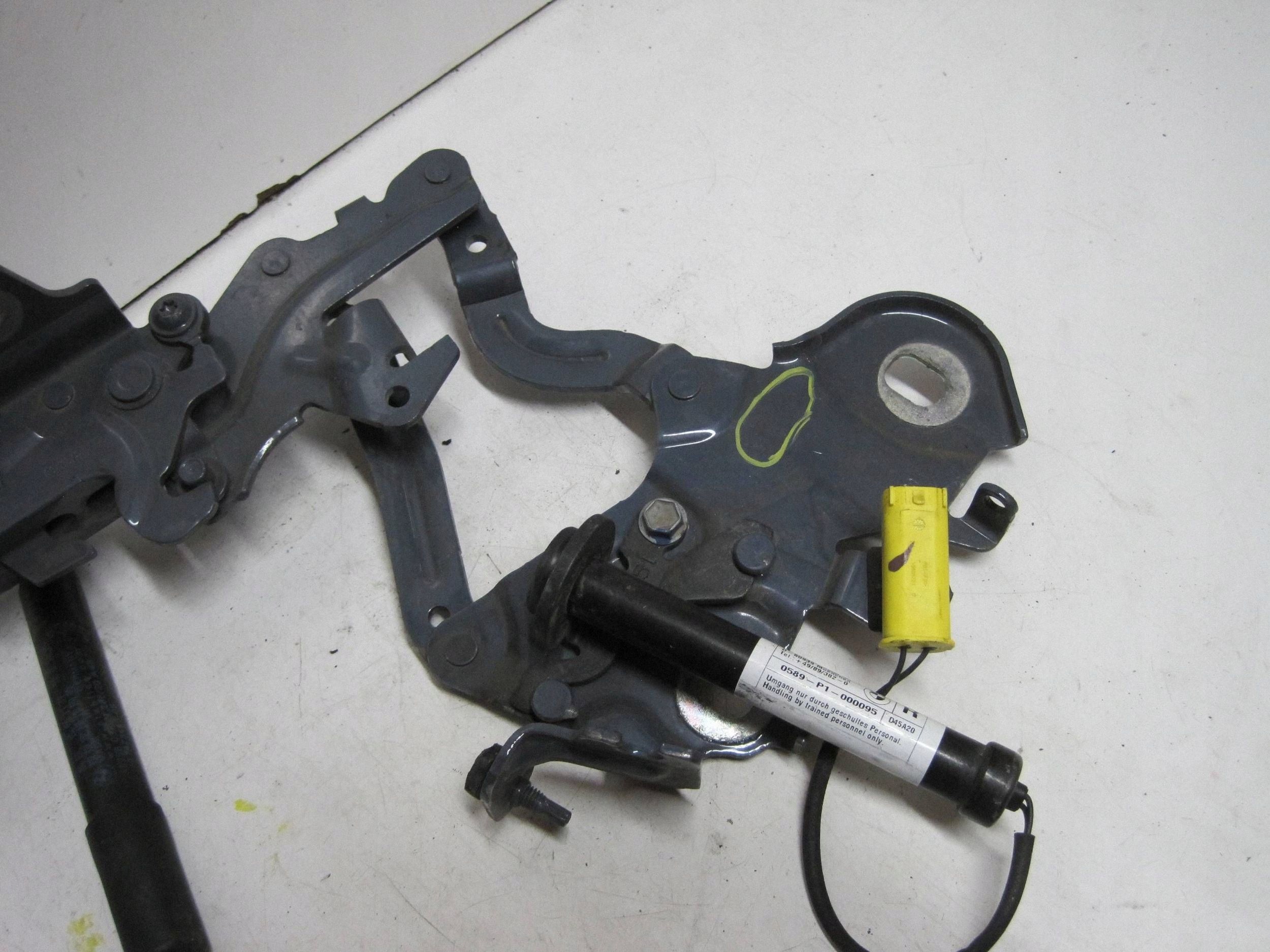 hinge bonnets BMW 1 F40 7450924
