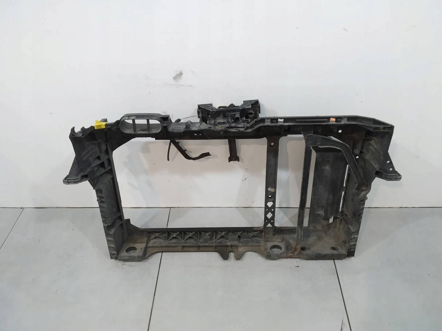 support panel for radiators pillar Ford Fiesta Mk7 (2008-2016)