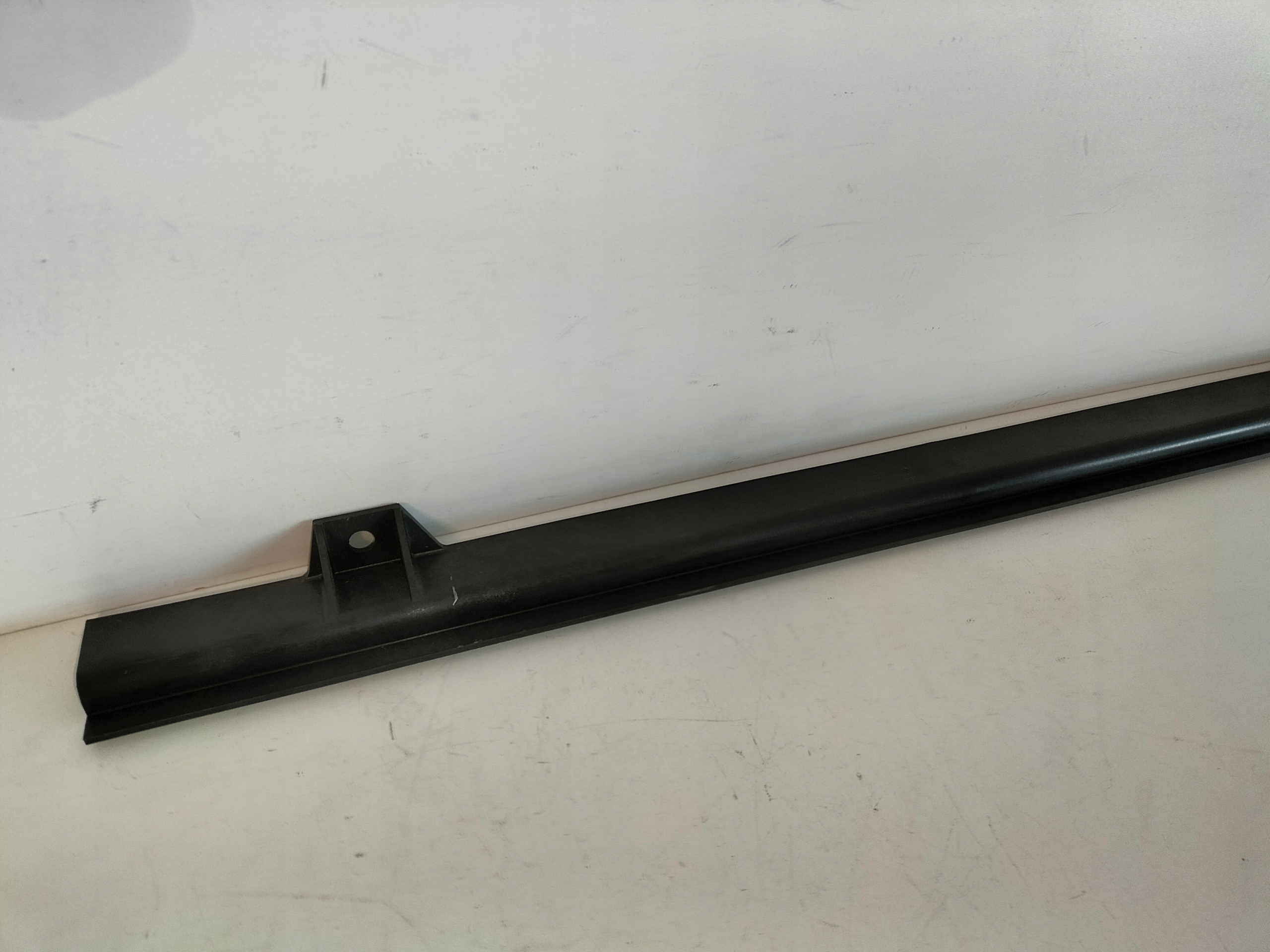 moulding cover below radiator JAGUAR F-PACE 16-20