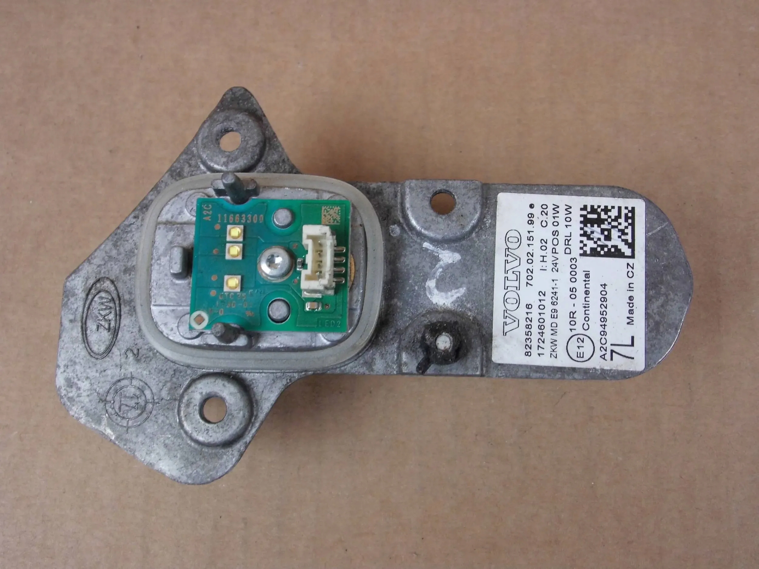 Volvo FH4 IV module control unit control unit LED 82358216