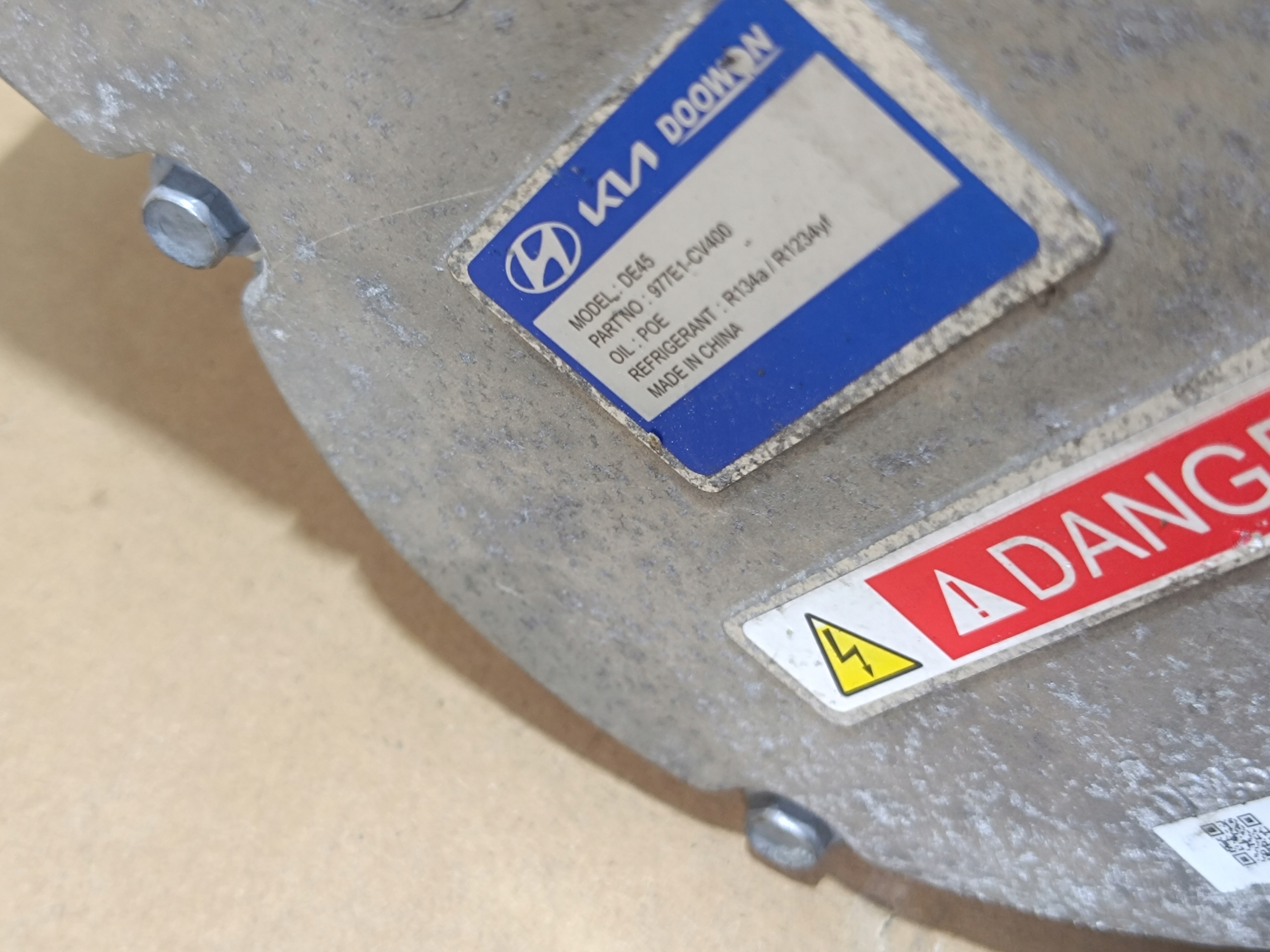 kia EV6 компрессор кондиционера 977E1-CV400