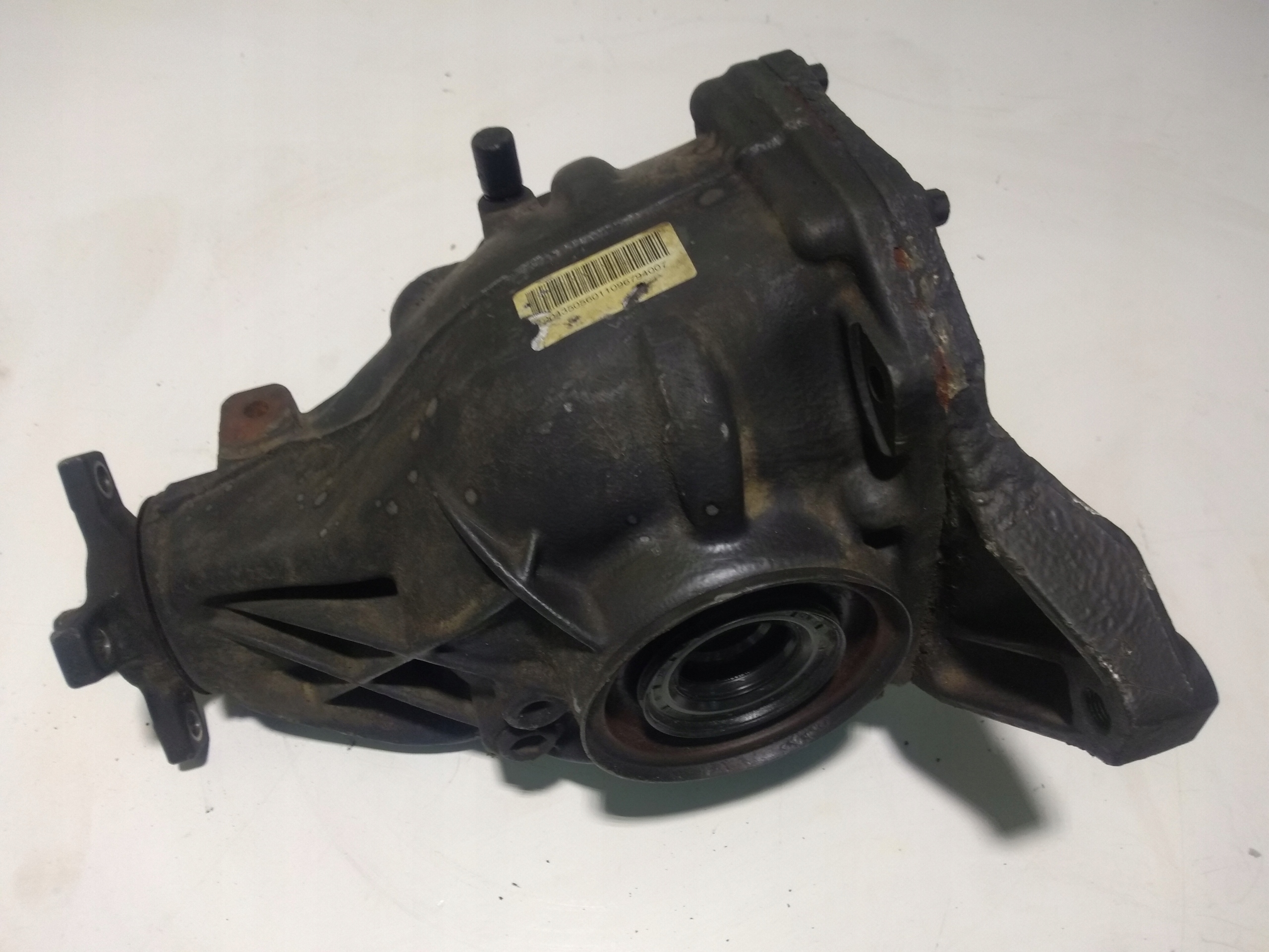 MERCEDES C W204 differential diff rear part 2043505601