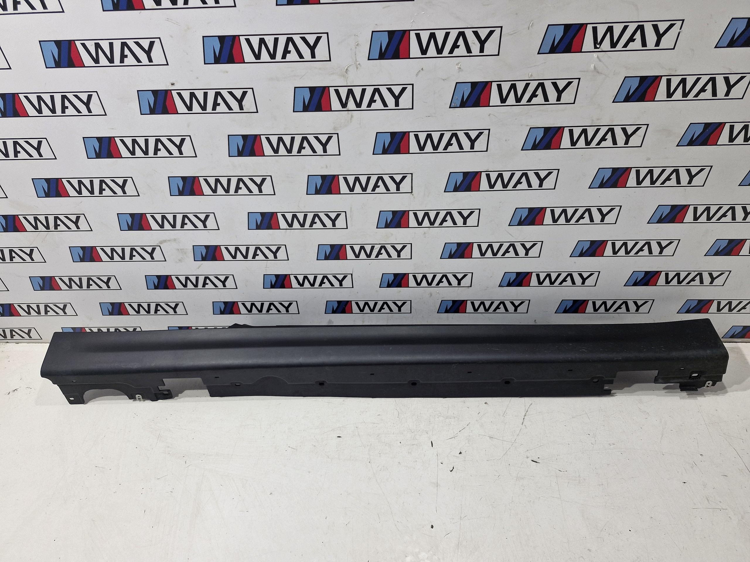 7300818 MINI COOPER F56 moulding cap threshold right