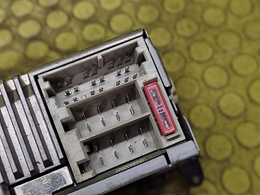 MERCEDES B class W245 RADIO A1698200286