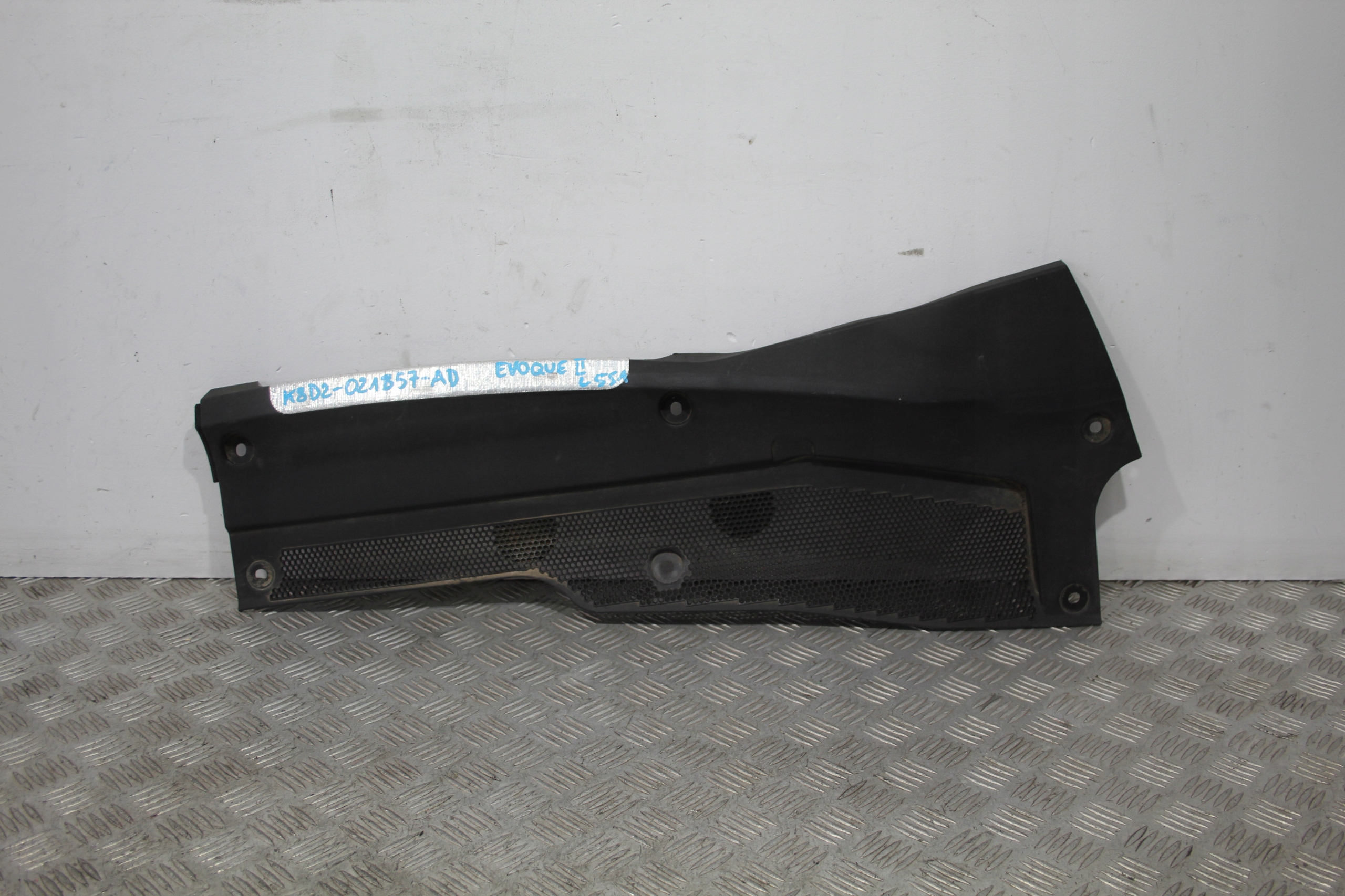 cover under the window torpedo EVOQUE II 2 L551