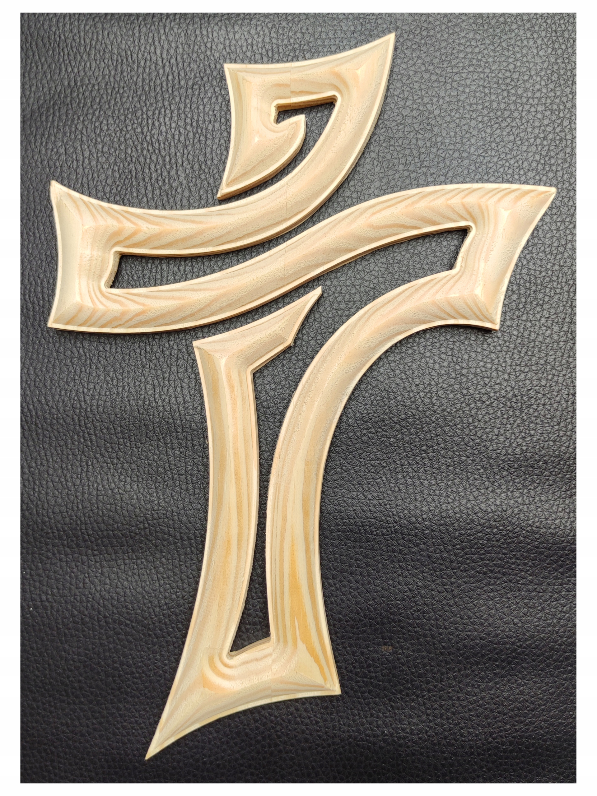 Dřevěný Kříž na zeď 20x30 moderní styl