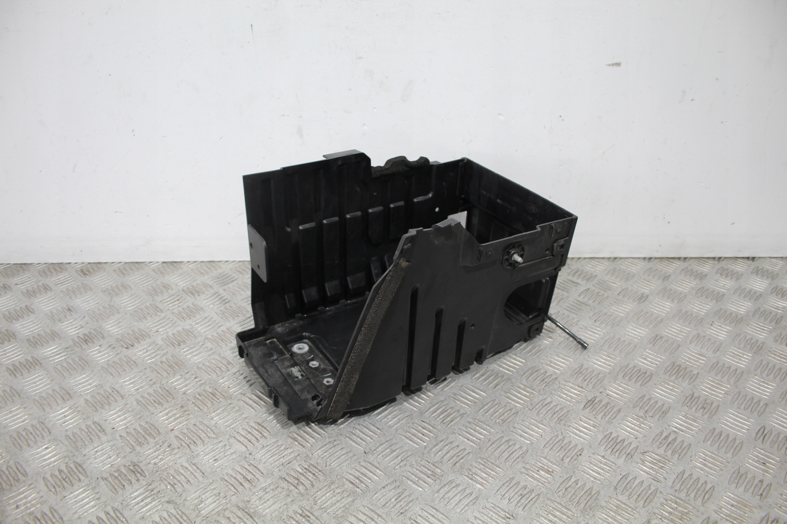 Grundlage Gehäuse AKUMULATORA EVOQUE II 2 L551