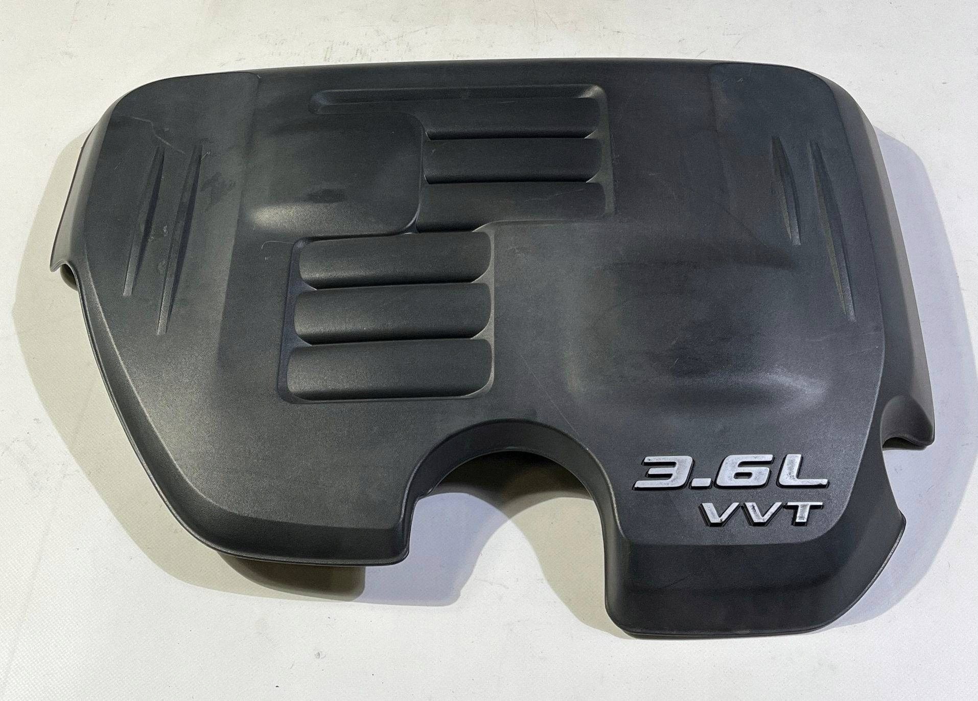 cover upper engine housing cover 3.6 V6 Dodge Charger Challenger 2015