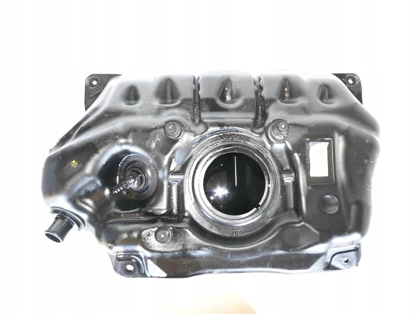 77100-0D100 - Топливный бак TOYOTA YARIS II 1.4 D4D 2006-2011r