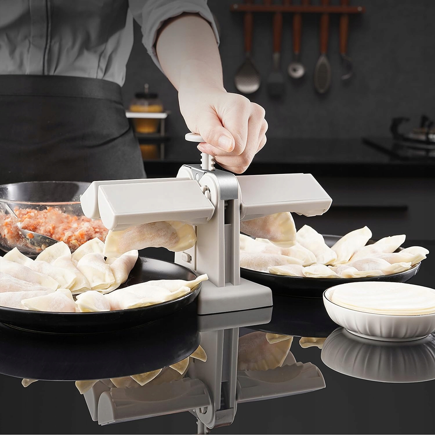 MASZYNKA DO ROBIENIA LEPIENIA PIEROGÓW PIEROŻNICA PIEROGARKA PODWÓJNA FORMA Rodzaj foremka składana