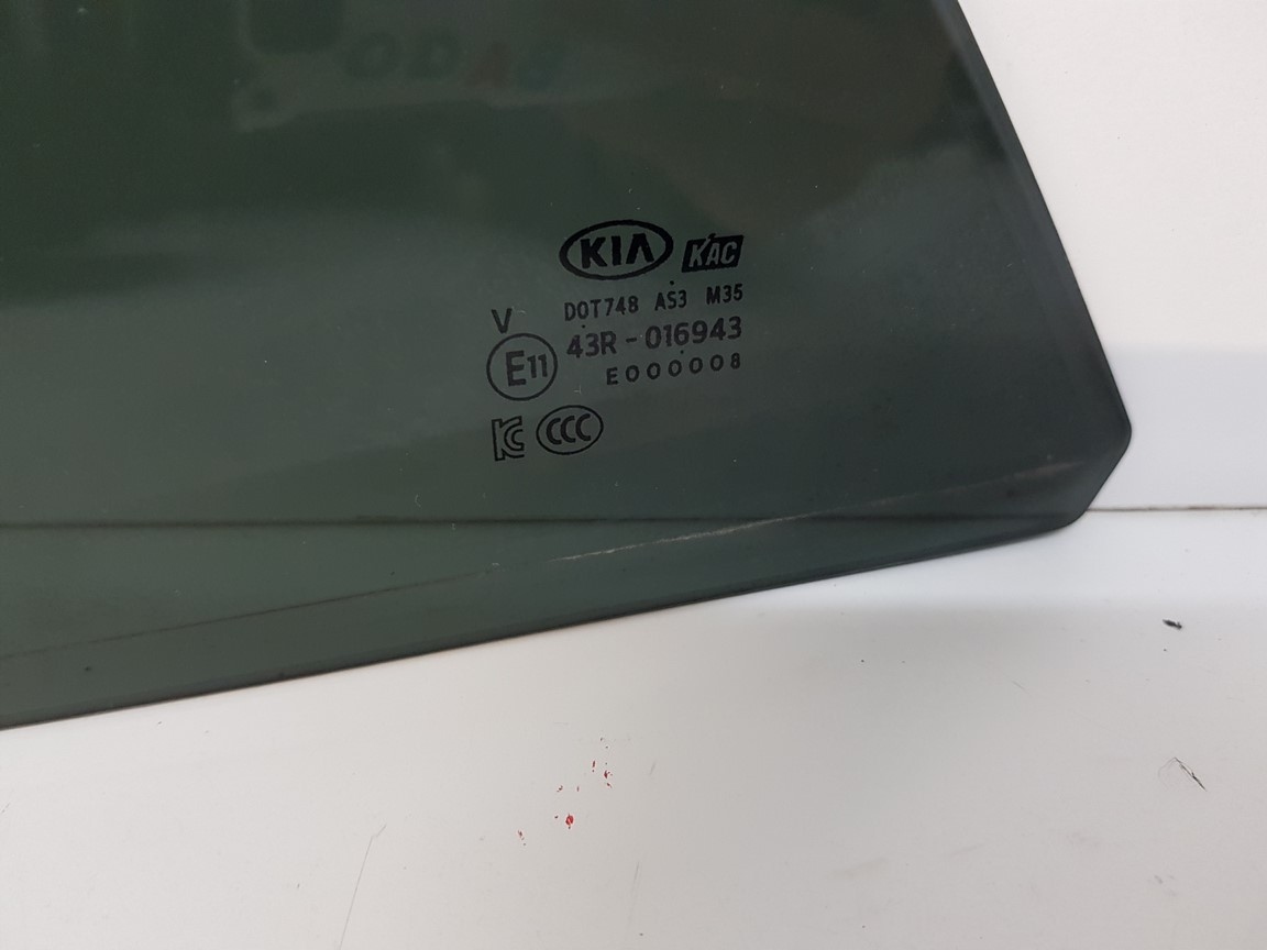 KIA RIO IV V window door left rear part TROJKAT 2017