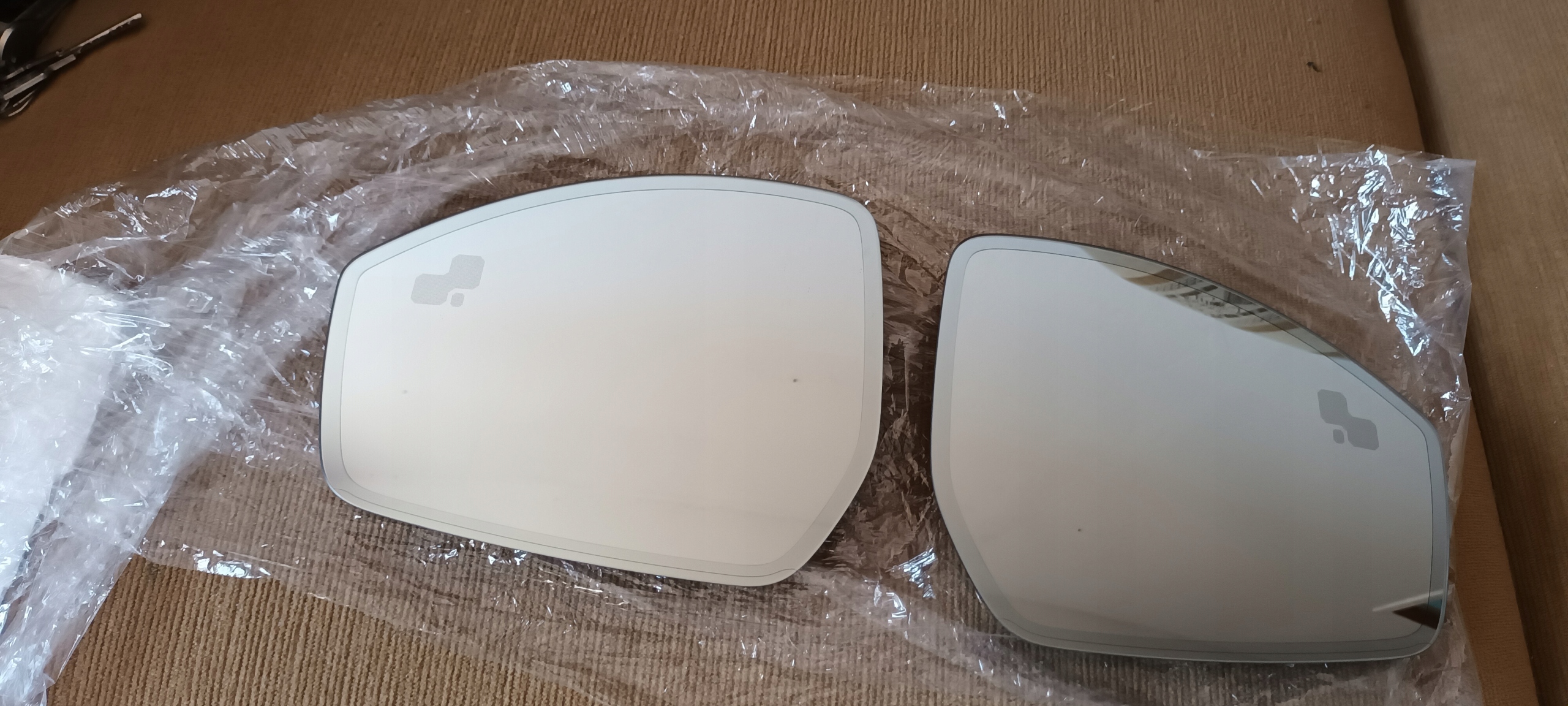 NOWY WKŁAD FOTOCHROM RANGE ROVER EVOQUE II VELAR