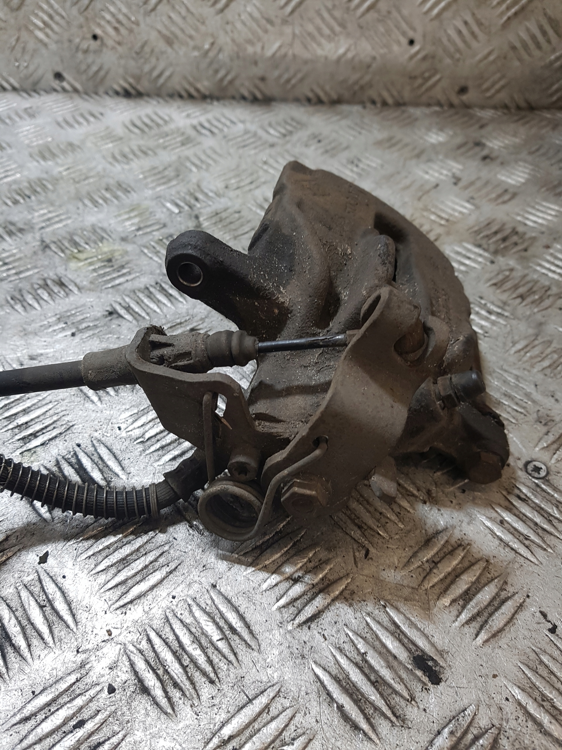 caliper brake left rear part rear RENAULT TRAFIC 2 LUCAS