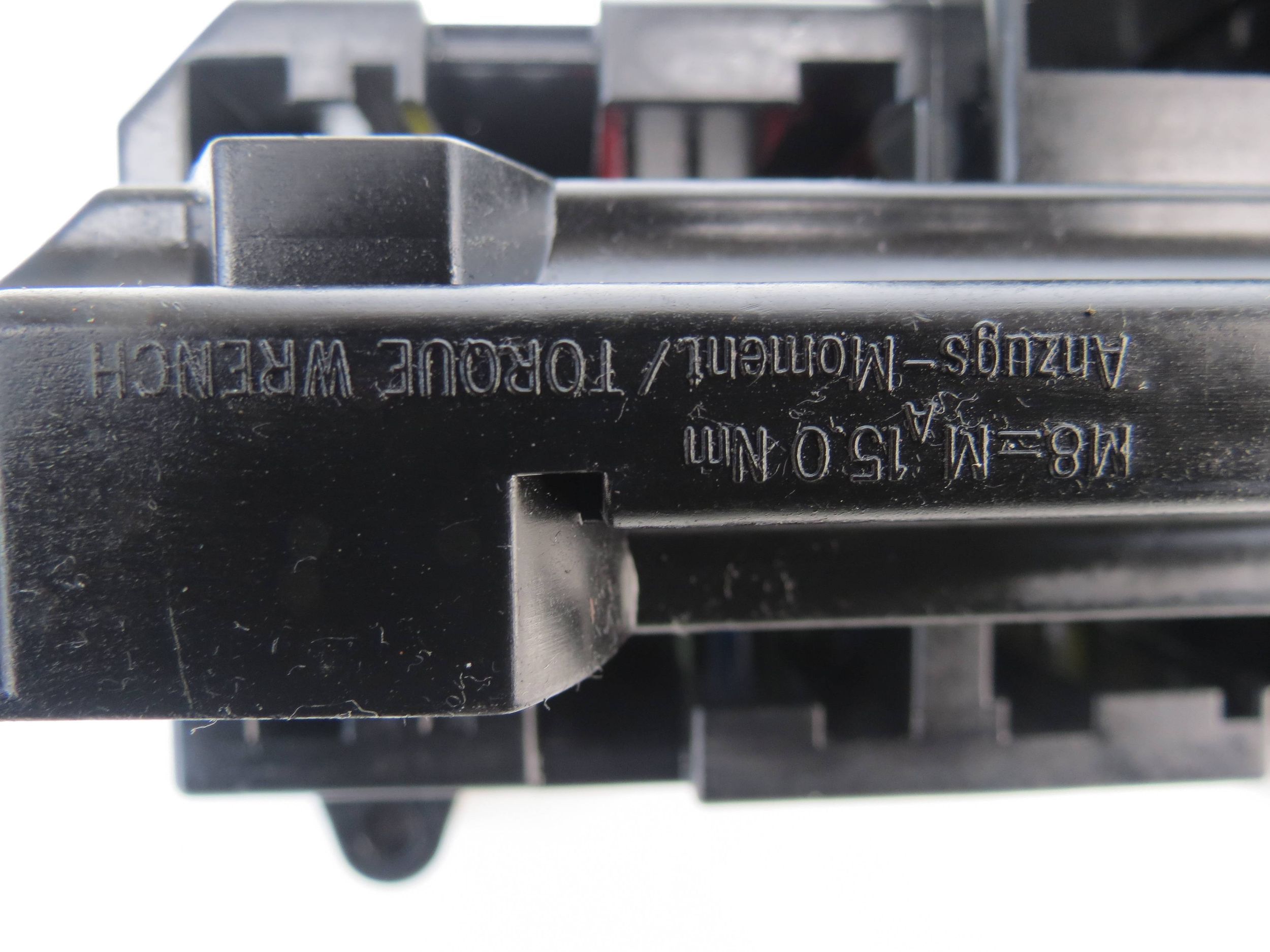 Kasten ROZDZIELACZ der Sicherungen BMW E65 6900583