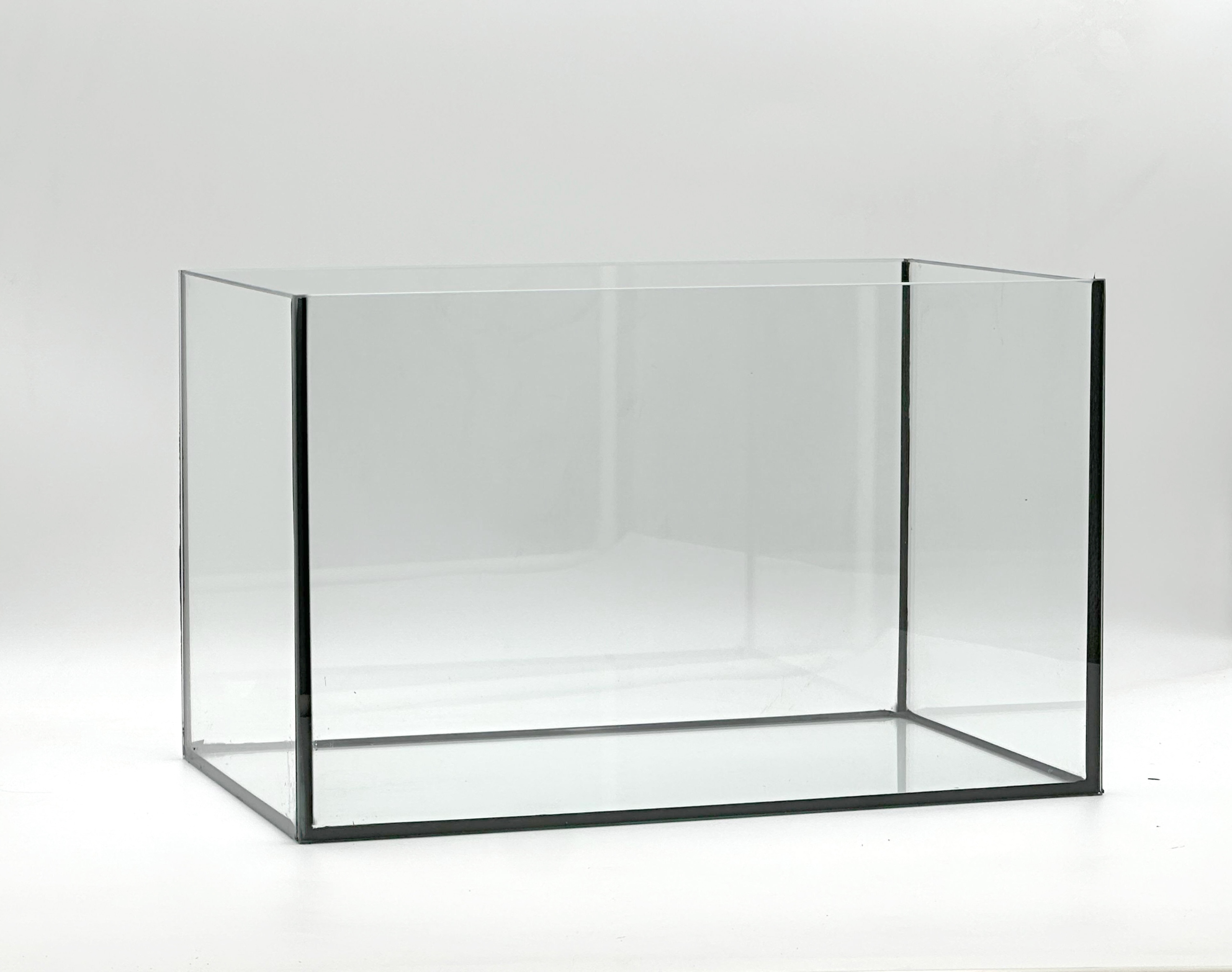 Levně Jednoduché obdélníkové akvárium 60x30x30 4 mm 54 l