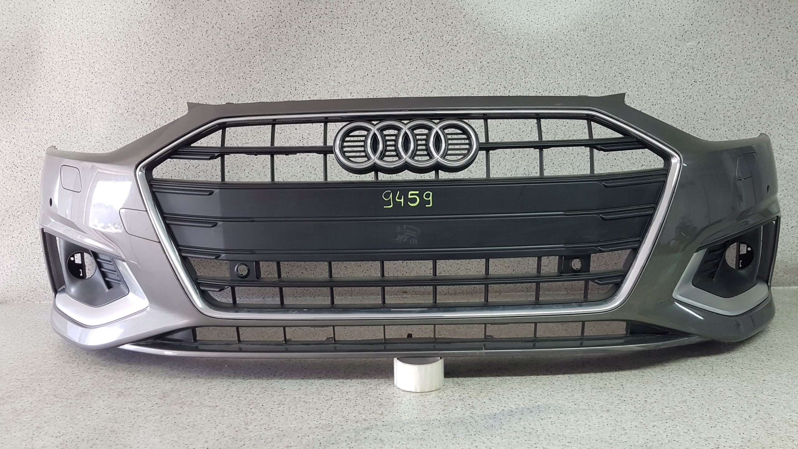 AUDI A4 8W0 2015 - STOSSSTANGE VORNE 9459