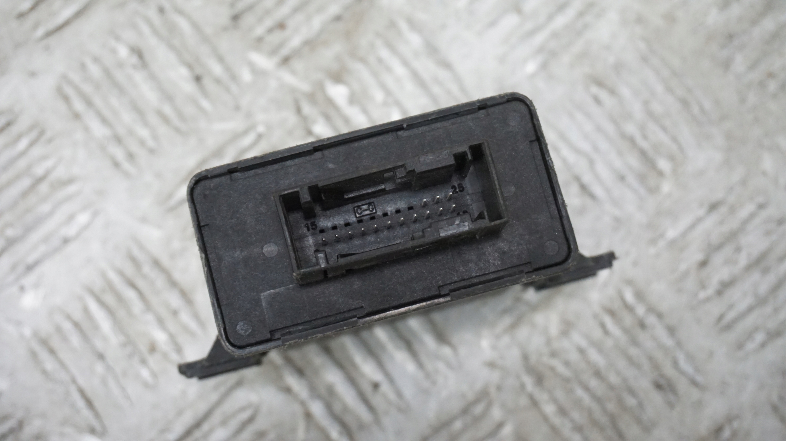 VW TOUAREG II MODUŁ SETROWNIK ŚWIATEŁ 7P6907357 Typ samochodu Samochody osobowe