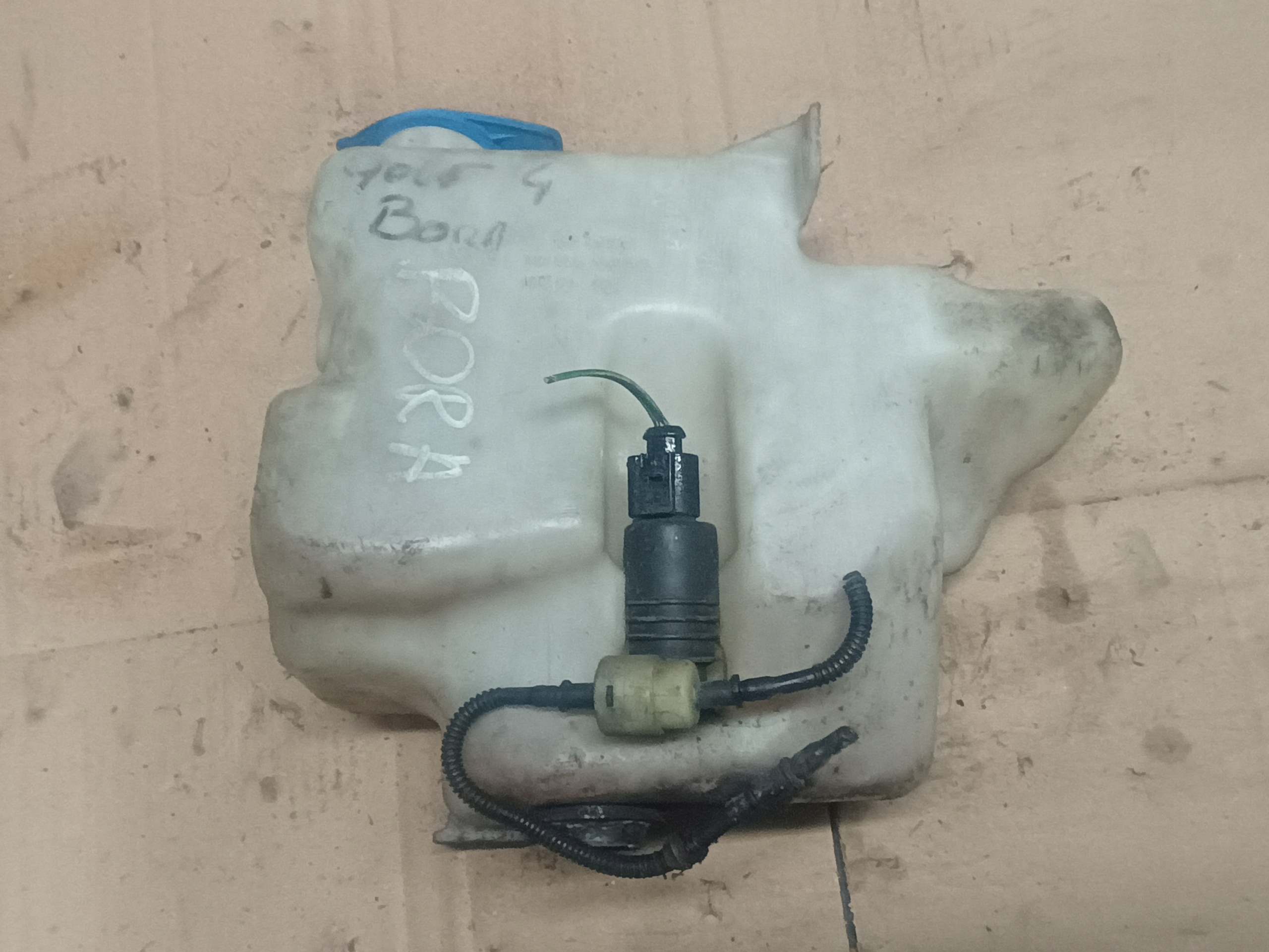 washer fluid tank pump 1J0955453 VW