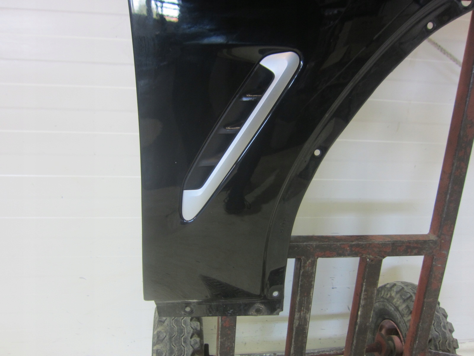 BMW X3 G01 fender right front front 668 SCHWARZ 2 41007930974 black