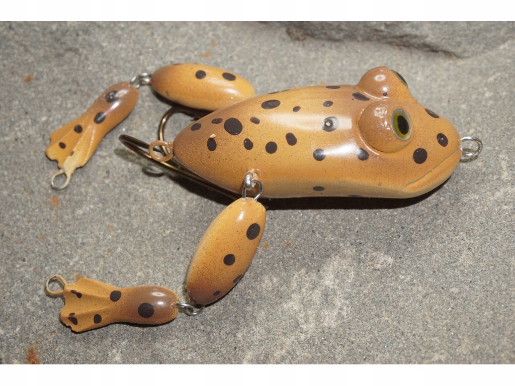 Wob-art wobler Żaba 9 cm 14 g bezsterowa
