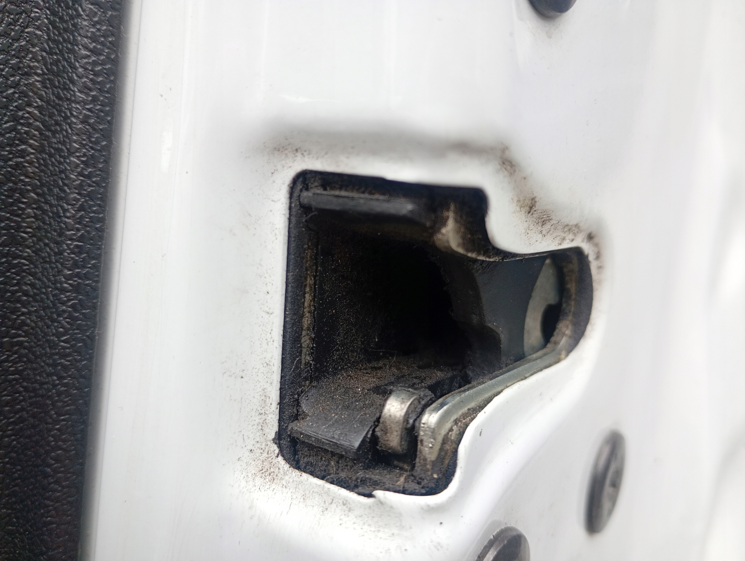 Dacia Duster 1 and 10-18 lock door PRAWYCH front