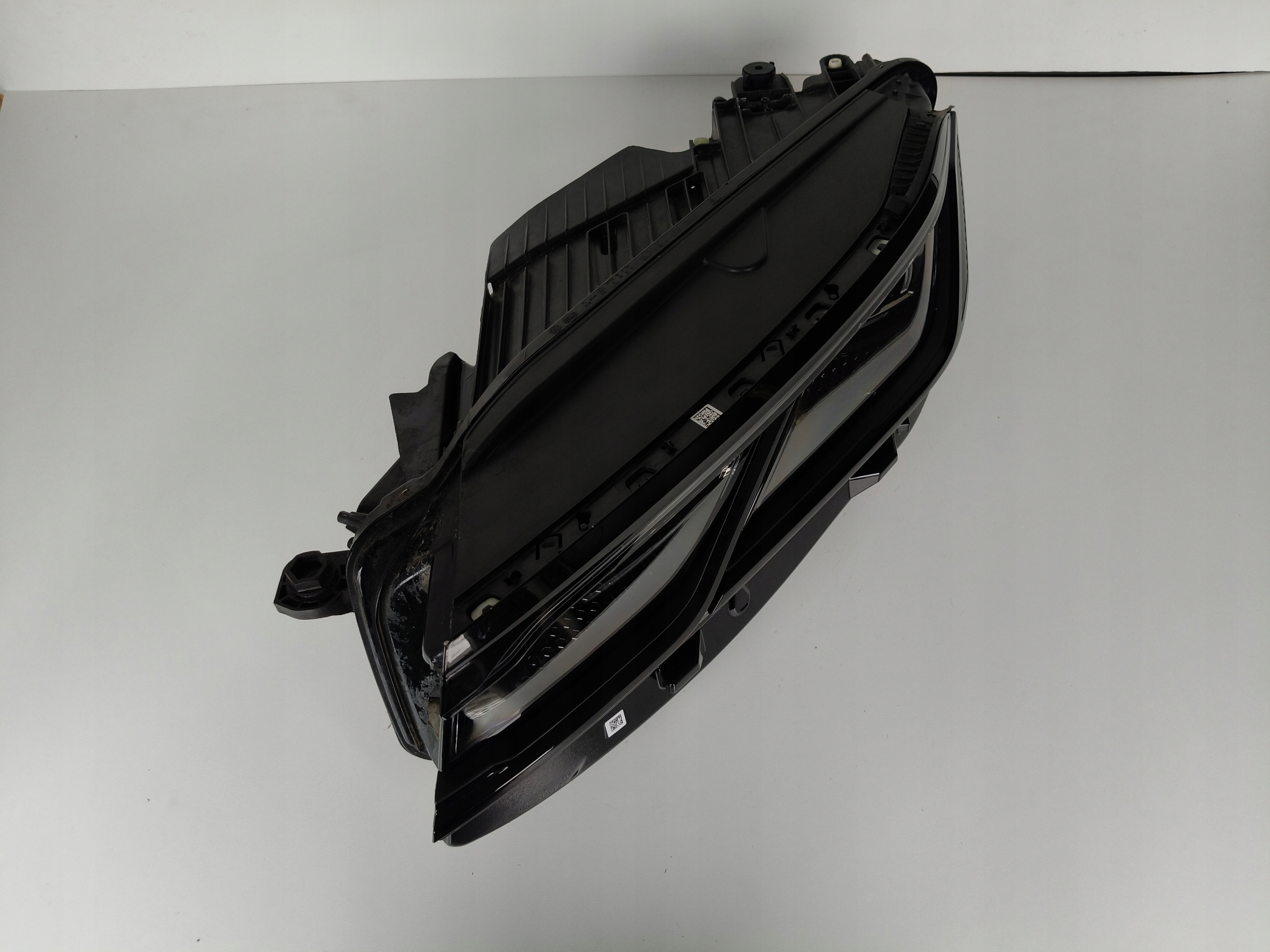 light left REFLEKTOR VW TOUAREG III 760 18- R-LINE FULL LED