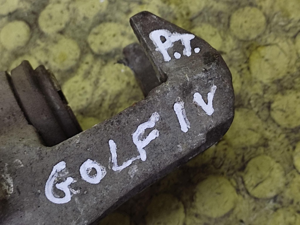 VW GOLF IV caliper brake right rear part