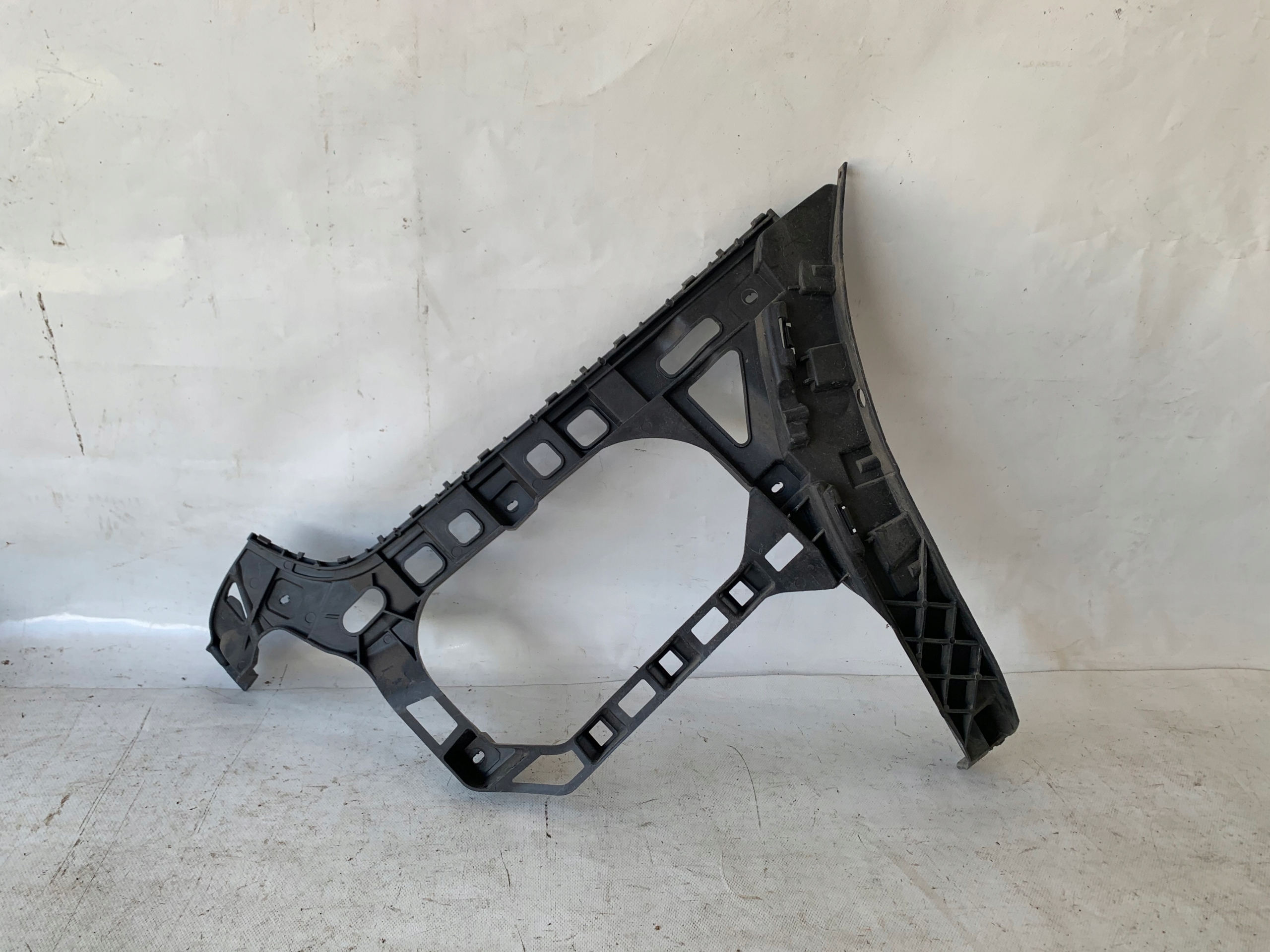bumper bracket right rear part VW PASSAT CC 3C8807394