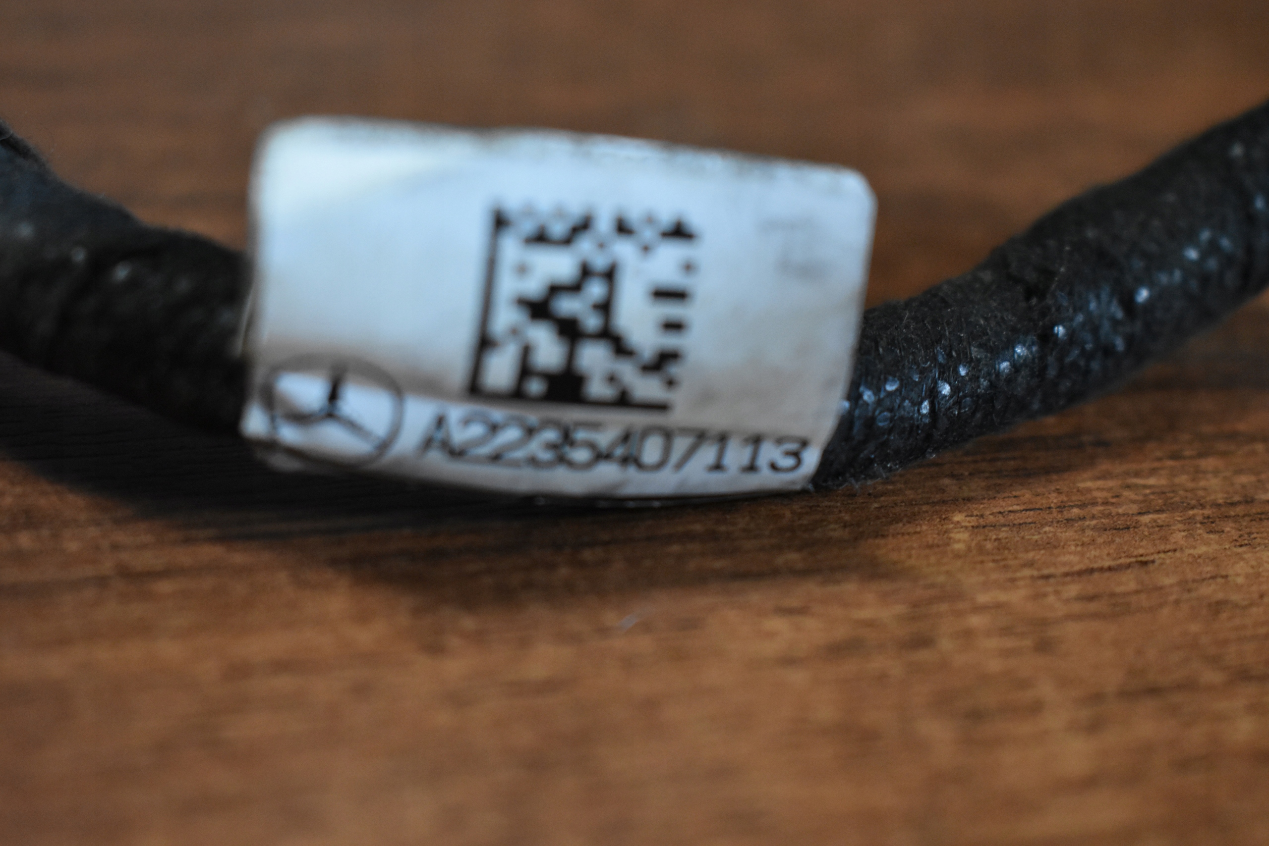IDEALNA BORNE NÉGATIVE MERCEDES W223 1