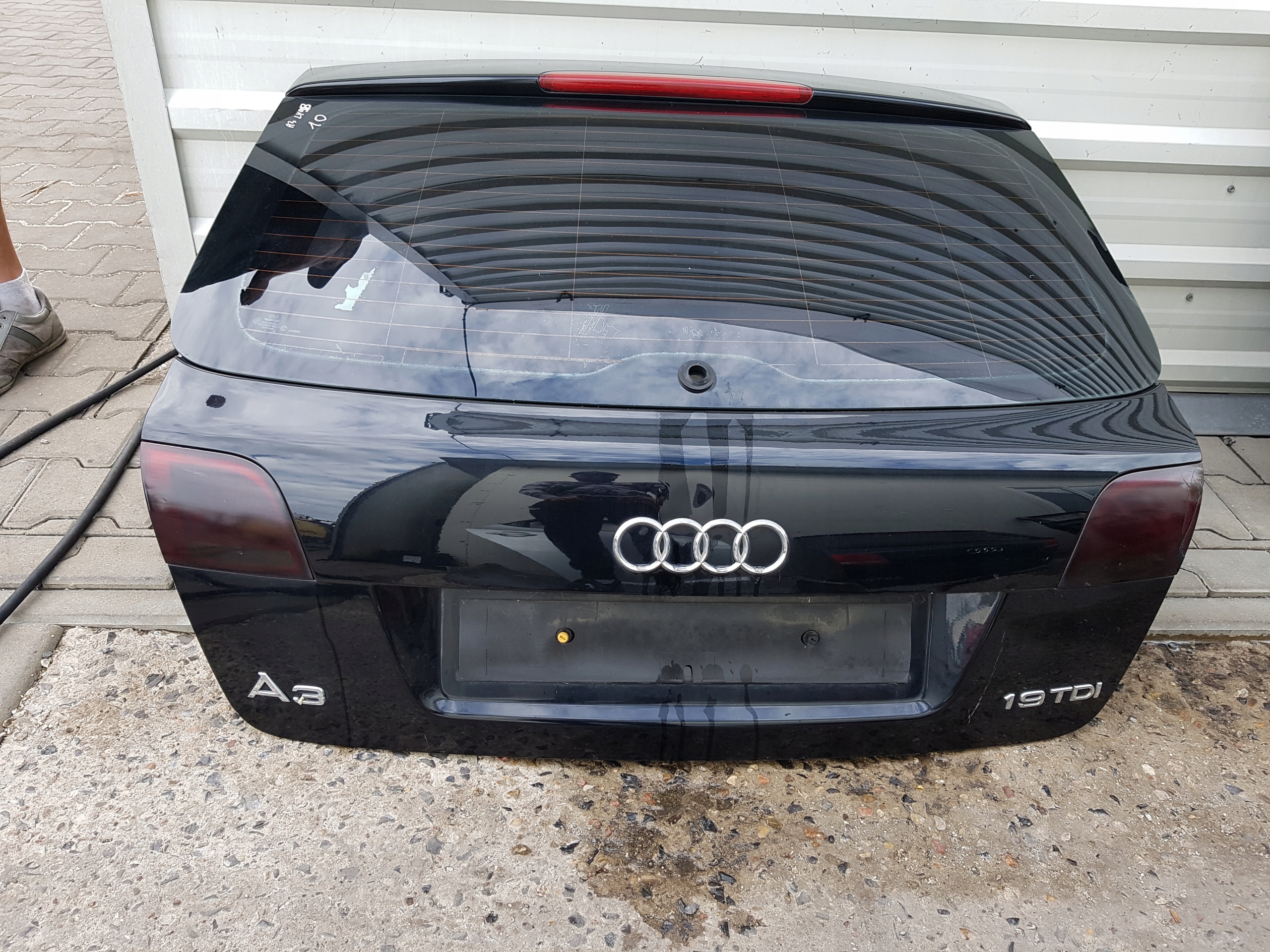 AUDI A3p 04-12r КРИШКА ЗАД. Ly9bd SPORTBACK