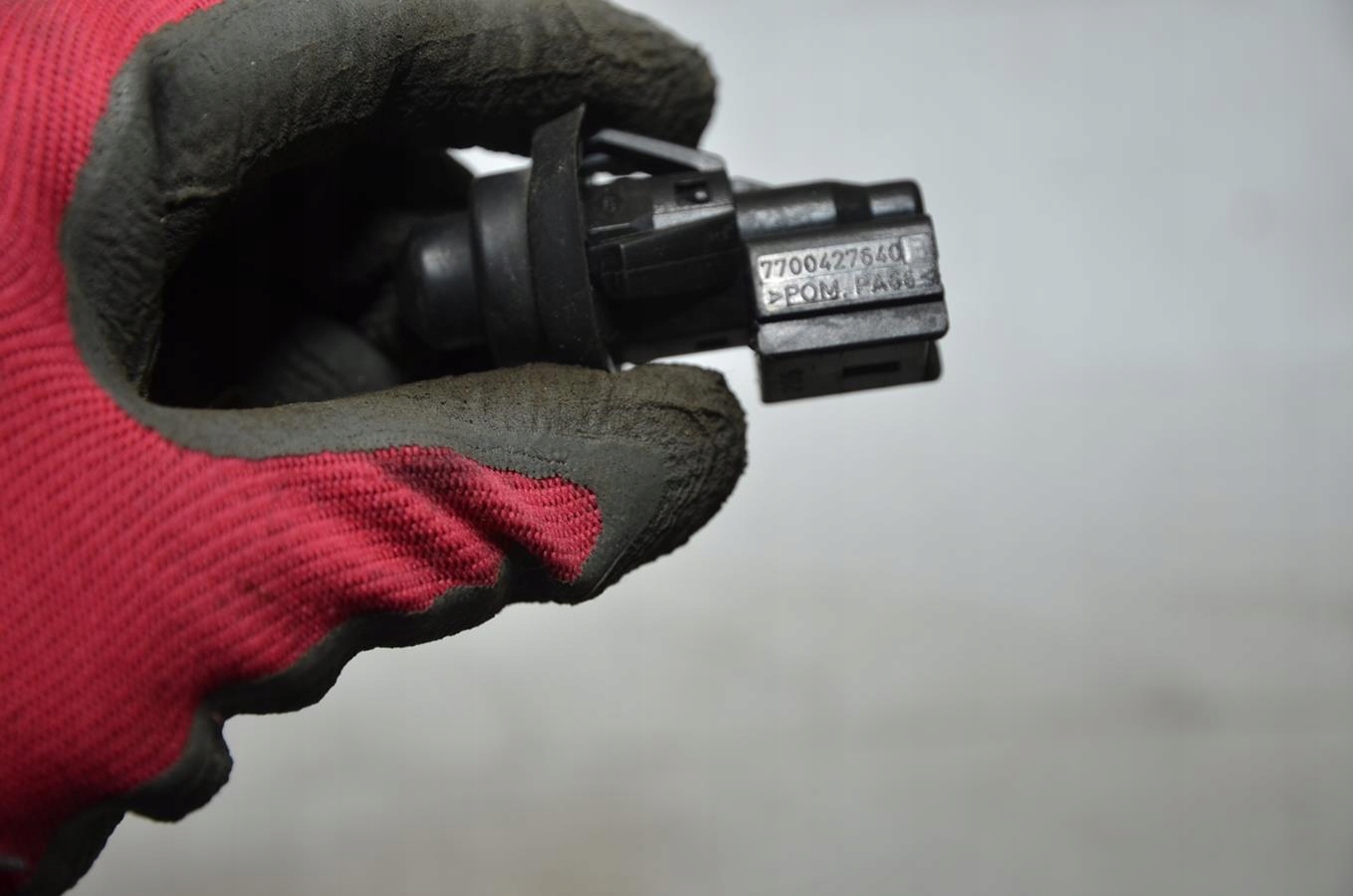 Sensor krancowy Tür Dacia Duster und LIFT 15r