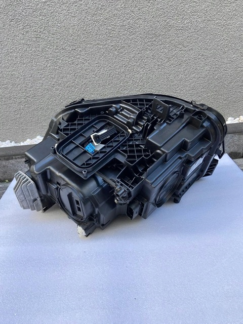 light right Mercedes GLB Full LED Multibeam 2022