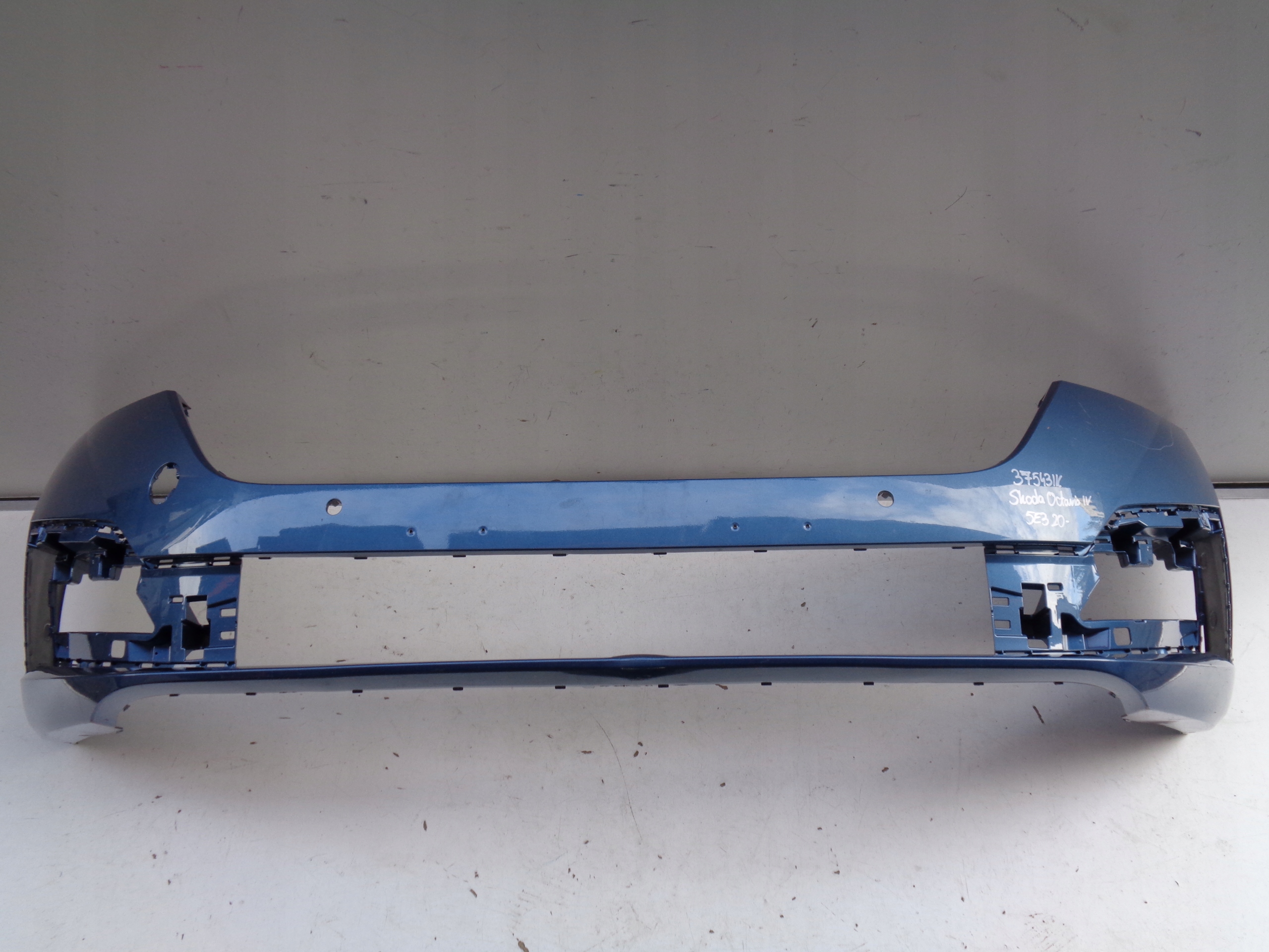 FRONTSTOSSSTANGE SKODA OCTAVIA IV 4 5E3 20- NR 37543