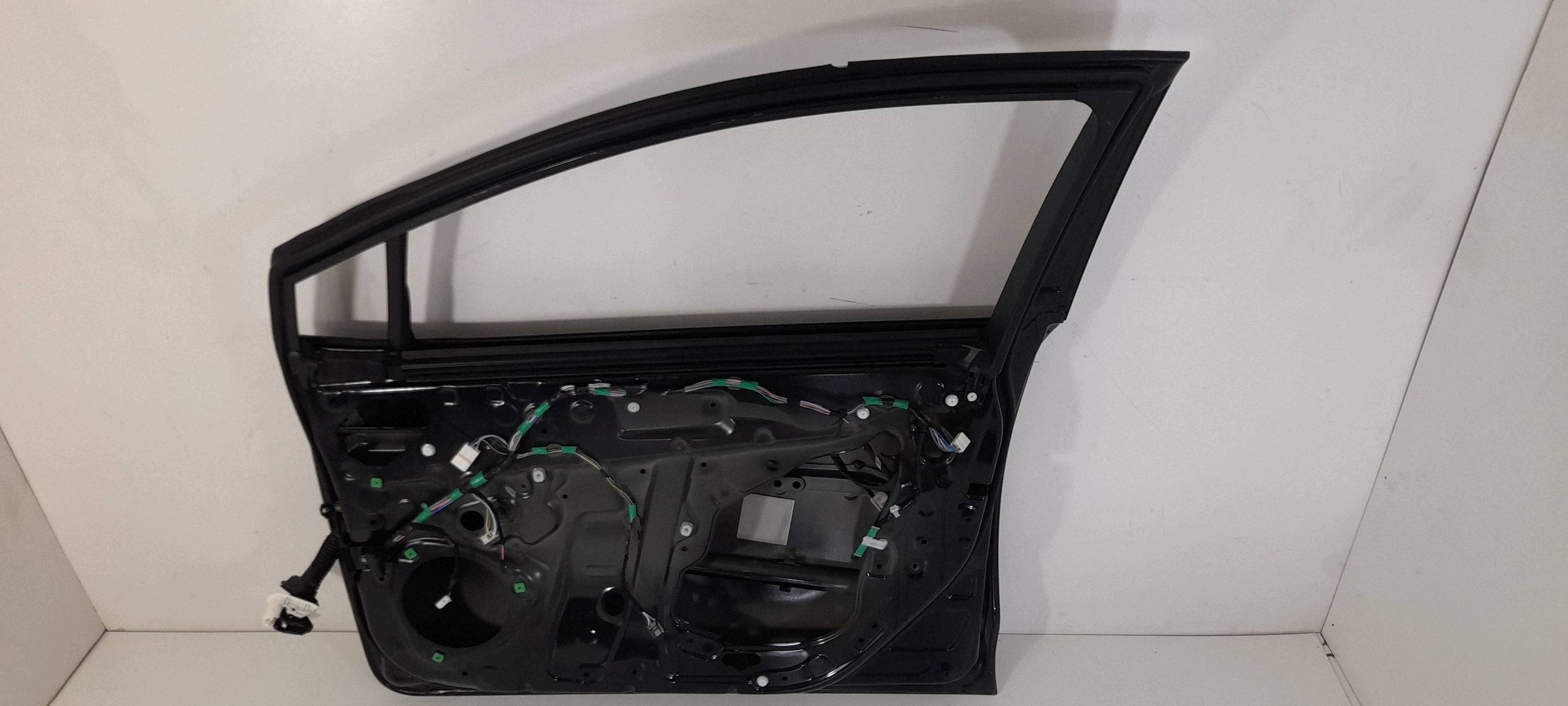 Toyota Corolla E21 door front right 209 (T569)