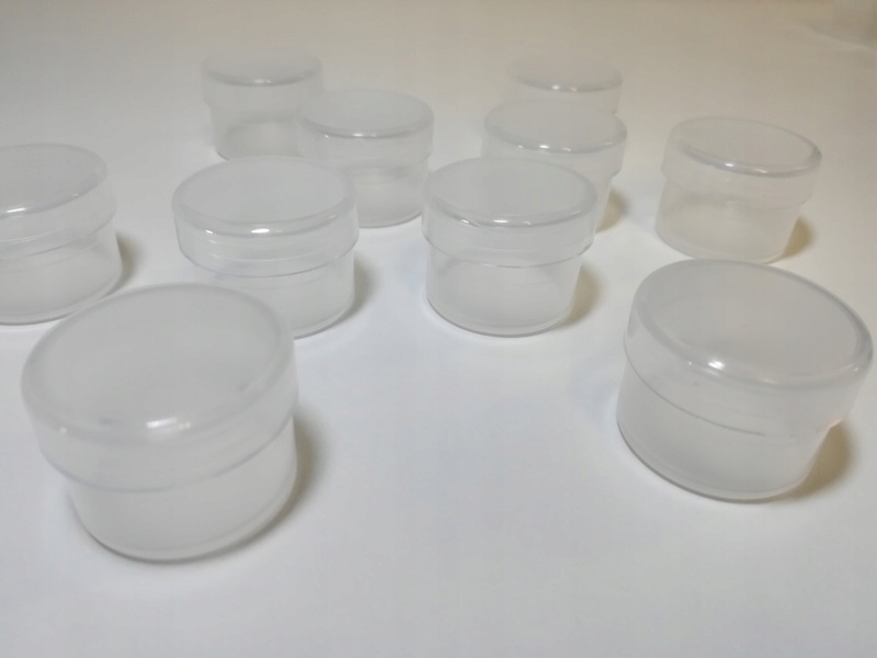 Pojemniczek słoiczek 10 ml 50szt [005C/K] Rodzaj pojemnik na ozdoby