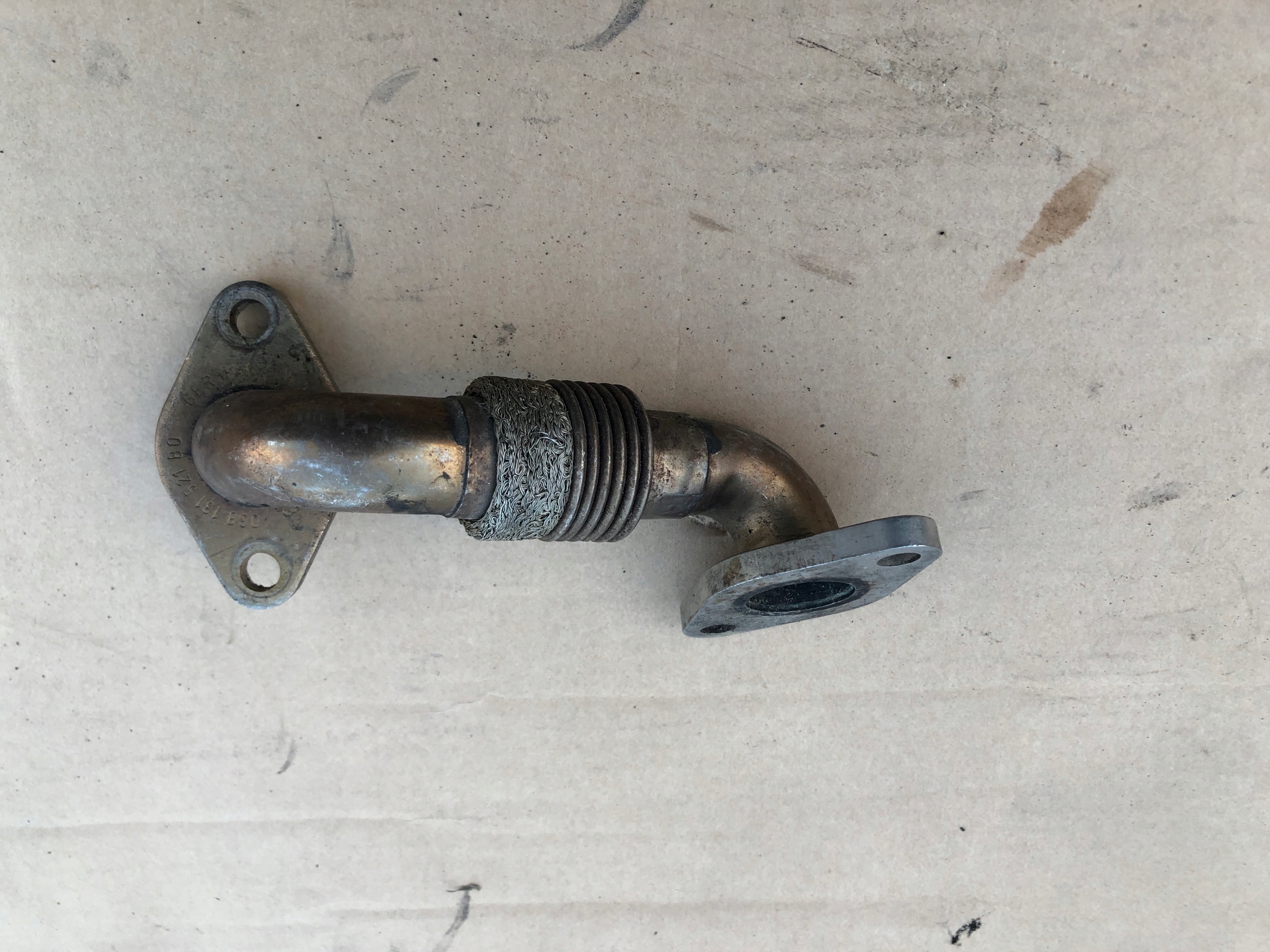 VW AUDI A3 GOLF LEON SEAT SKODA RURA RURKA EGR 03G131521BQ