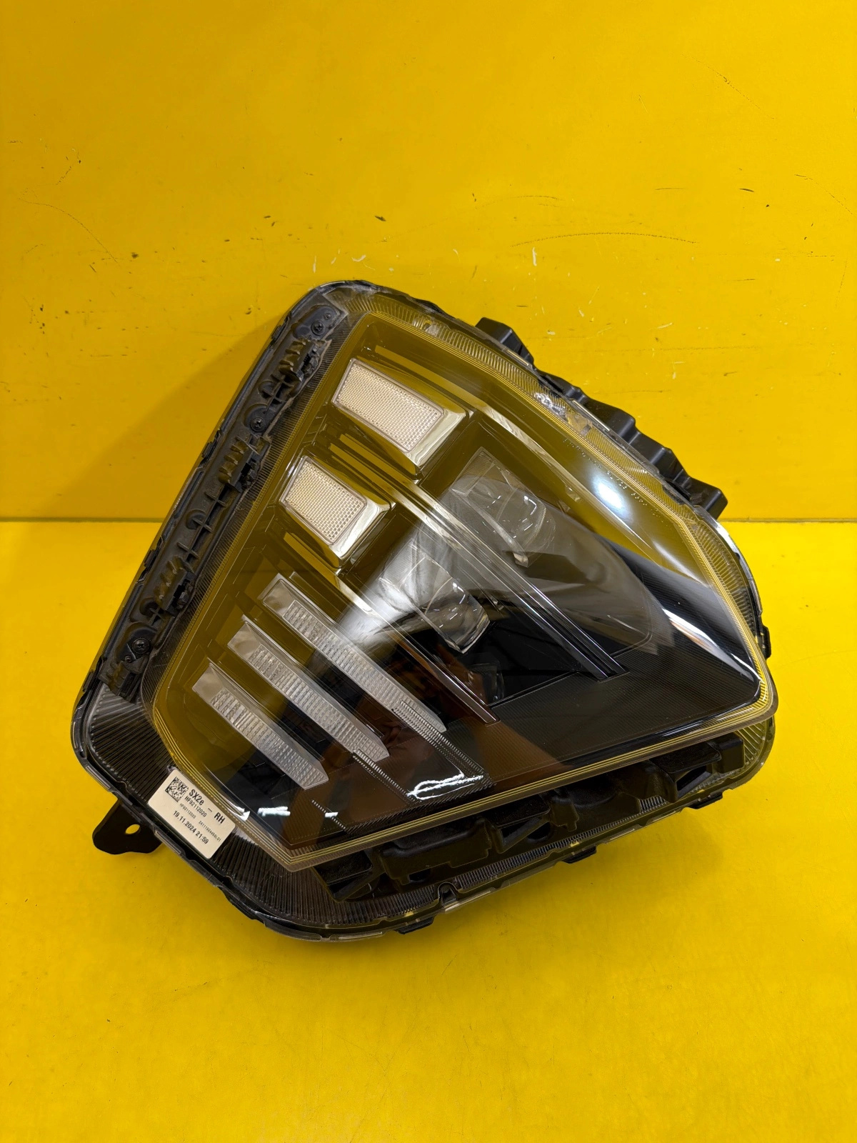 light right Hyundai Kona II 2 Full Led 92102HF100