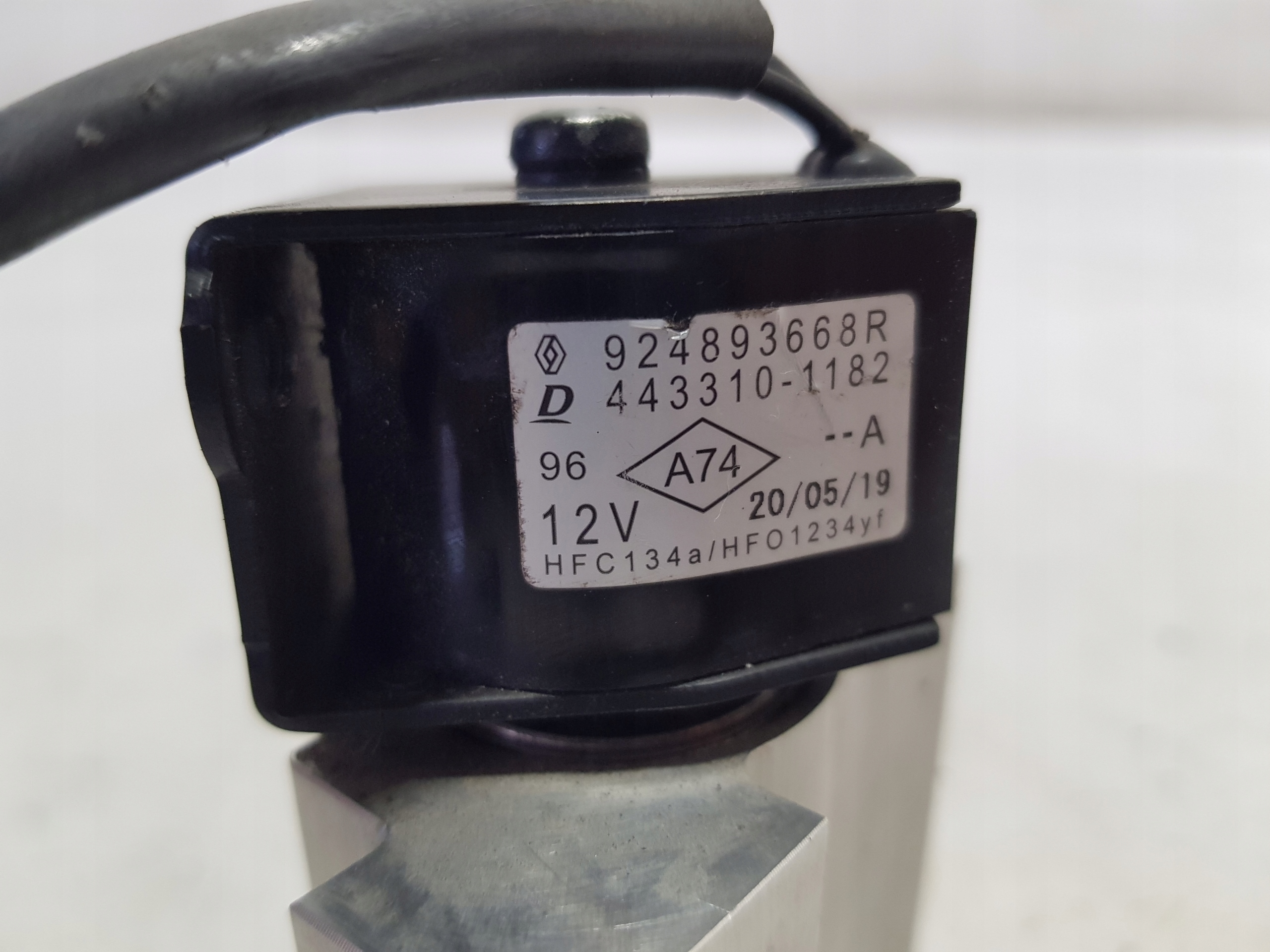 Sensor ROZPREZNY klimaanlage RENAULT ZOE 924893668R